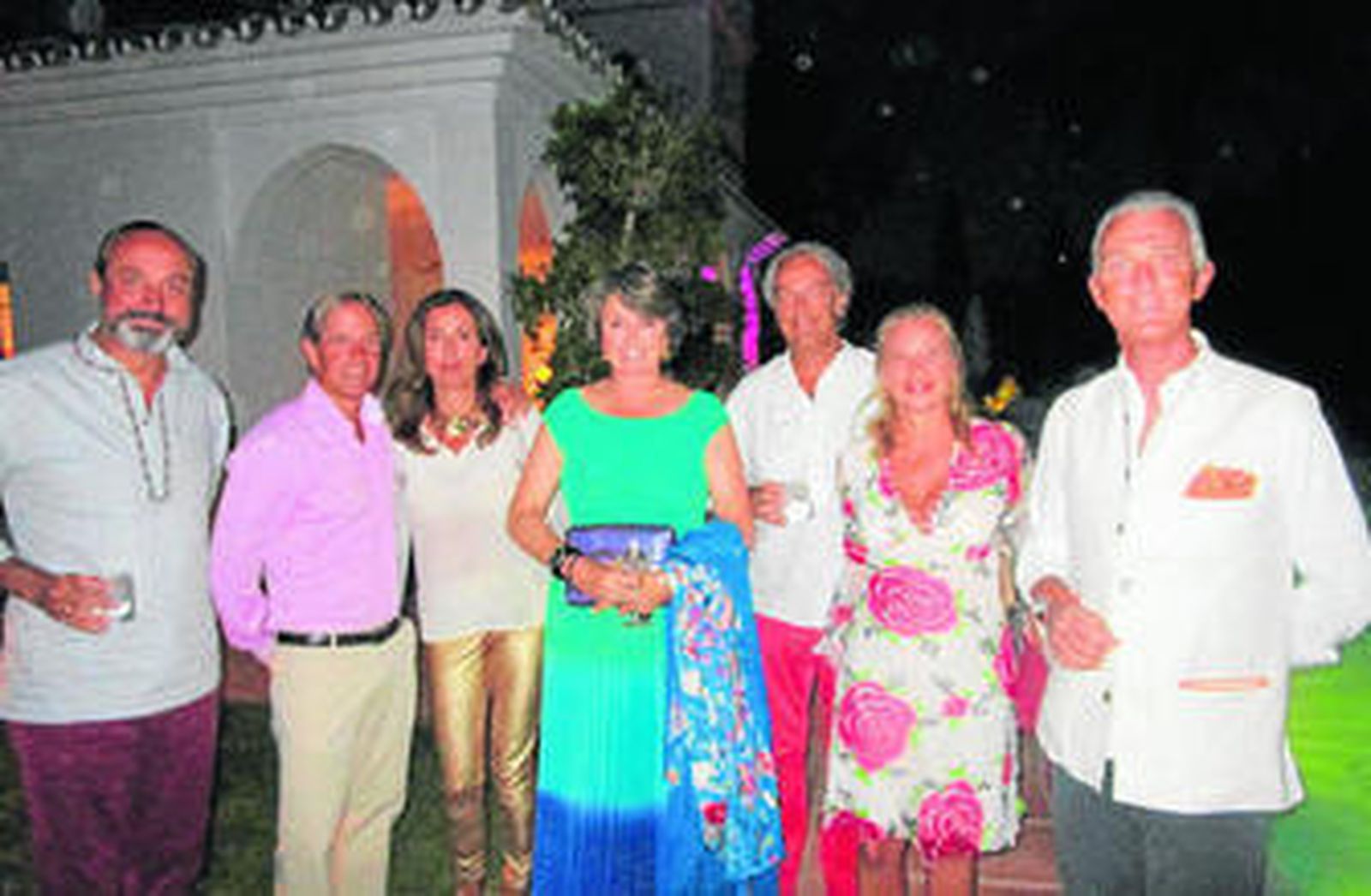 José Ramón Fernández de Mesa, Paul Rogers, Cristina Fernández de Mesa, Almudena de la Maza, Miguel Timerman,  la escritora Almudena Arteaga y el príncipe Paolo Borghese.