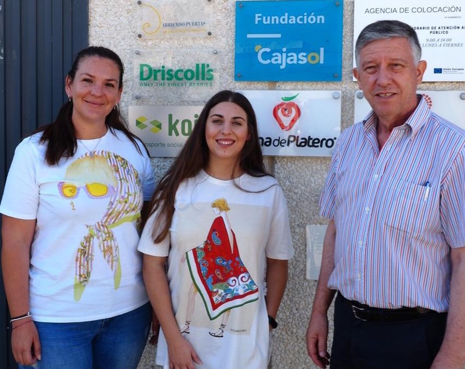 Visita de Carmelo Romero a la Asociación Abriendo Puertas en Moguer.