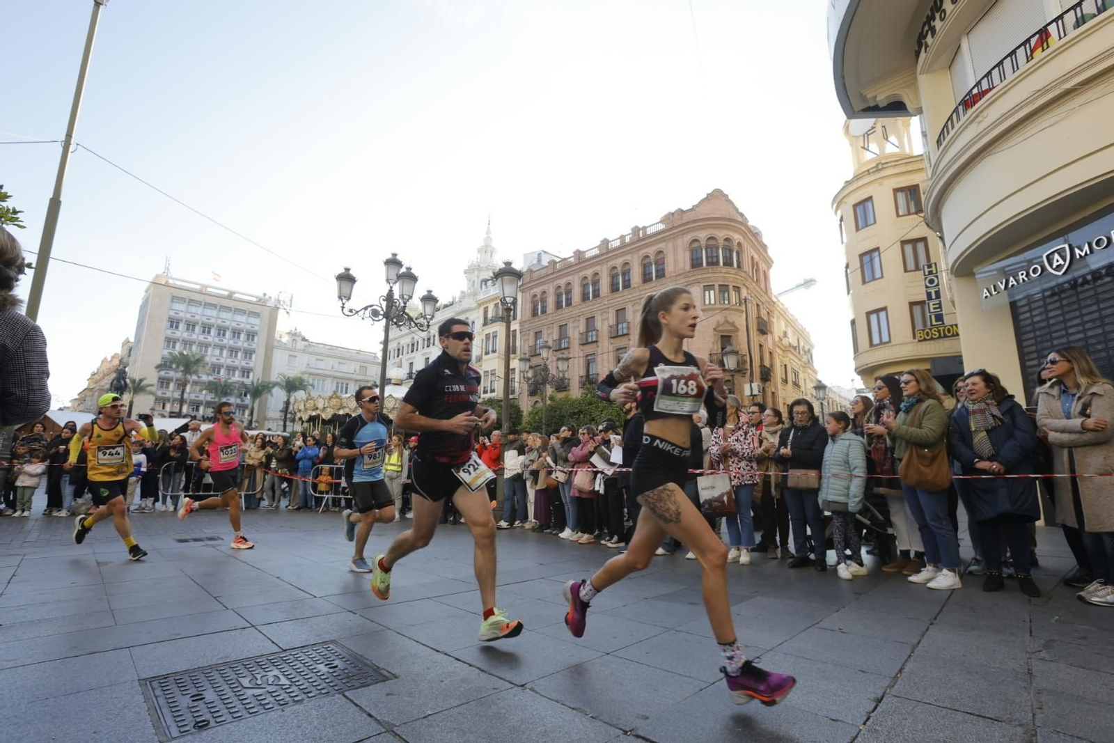Media Maratón de Córdoba 2023: Las fotos del paso por Cruz Conde y Tendillas Media Maratón de Córdoba 2023: Las fotos del paso por Cruz Conde y Tendillas