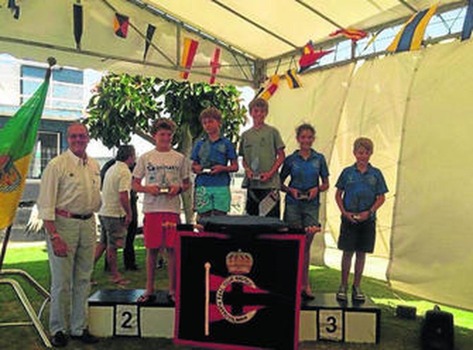 Acto de entrega de premios a los ganadores de la clase Optimist.