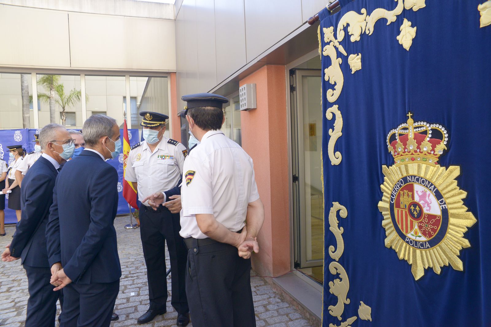 Fotos de la toma de posesion del cargo del nuevo comisario de la Policía Nacional