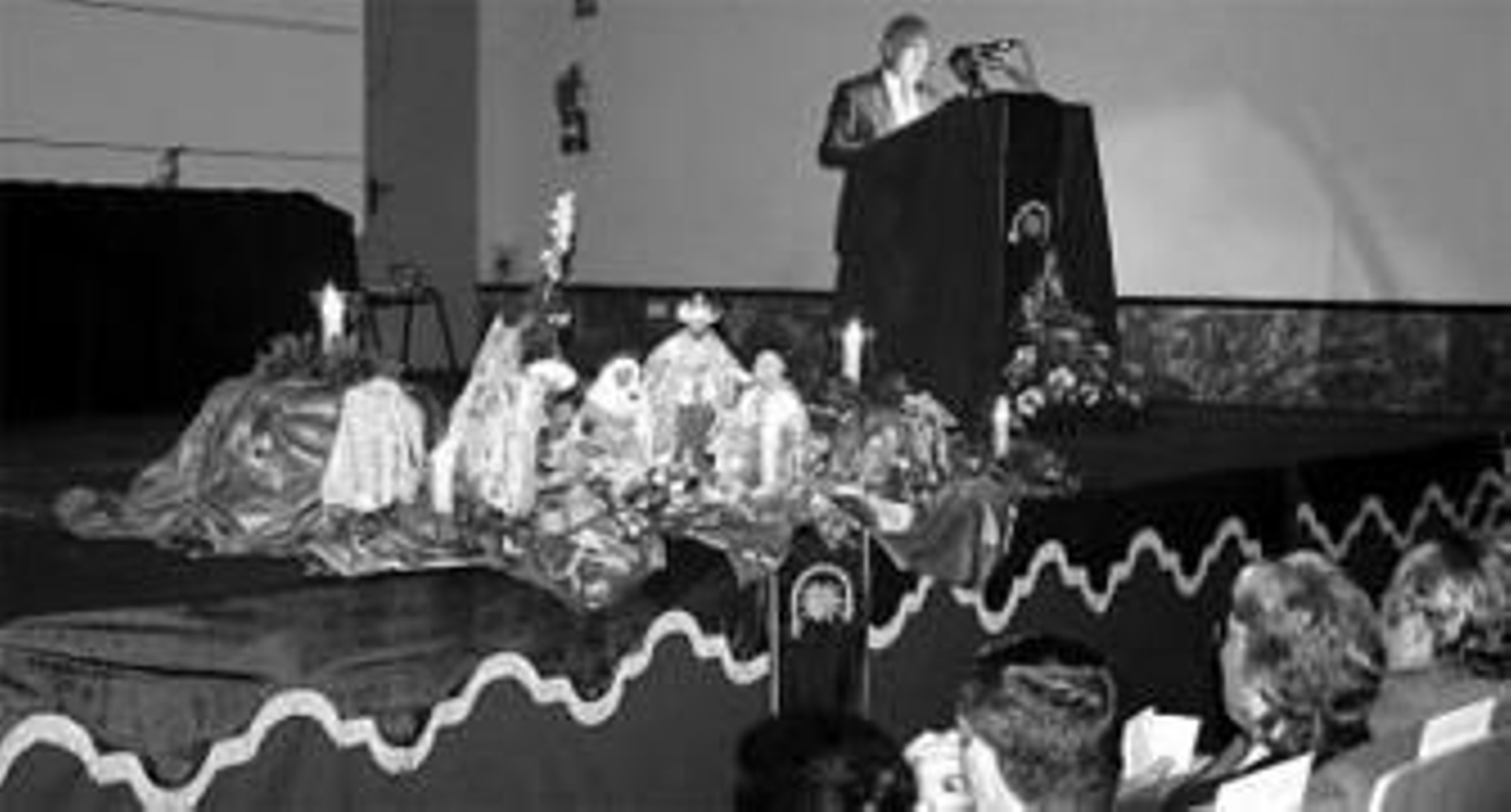 Un hermoso belén presidió la presentación de la campaña en San Luis.