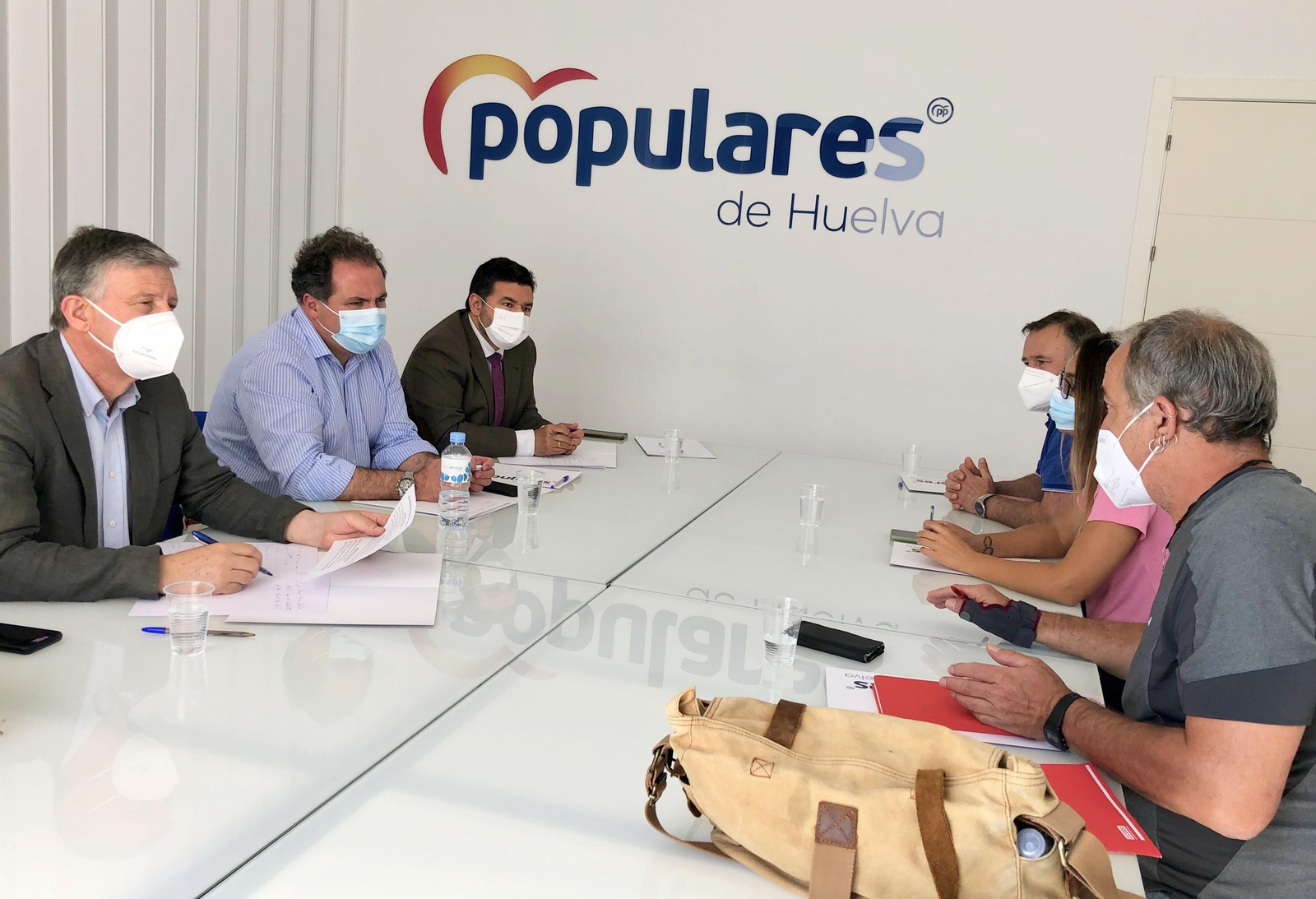 Momento de la reunión de los populares con el comité de empres de Adif