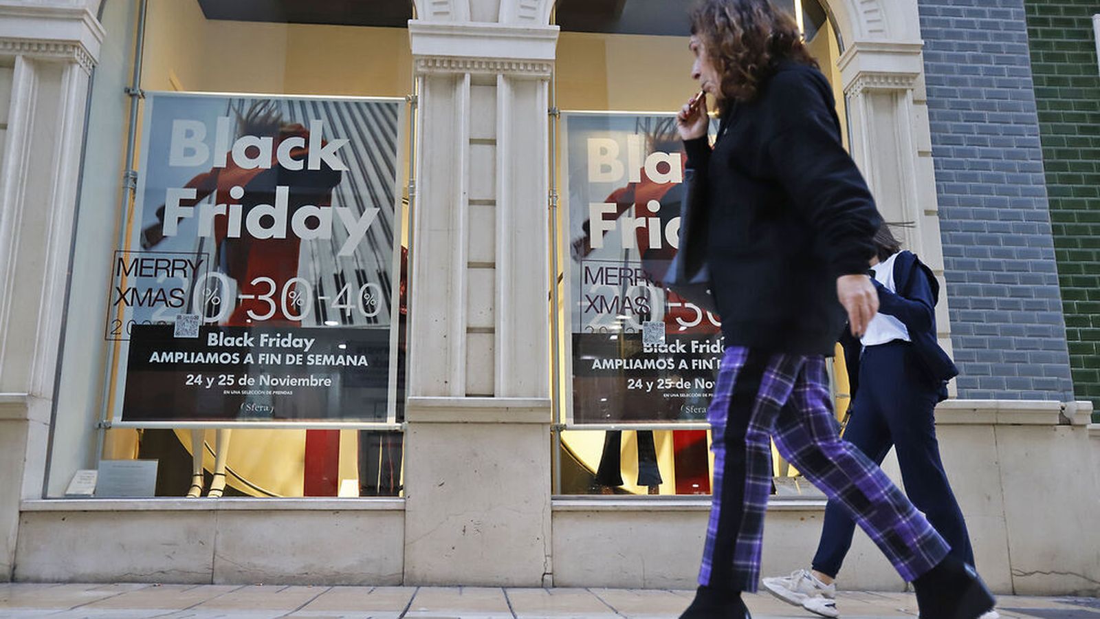 Ambiente en las calles por el Black Friday