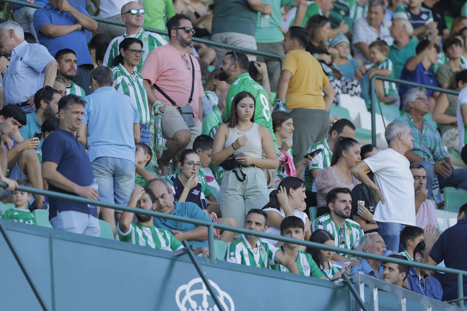 Búscate en las fotos del Betis-Cádiz