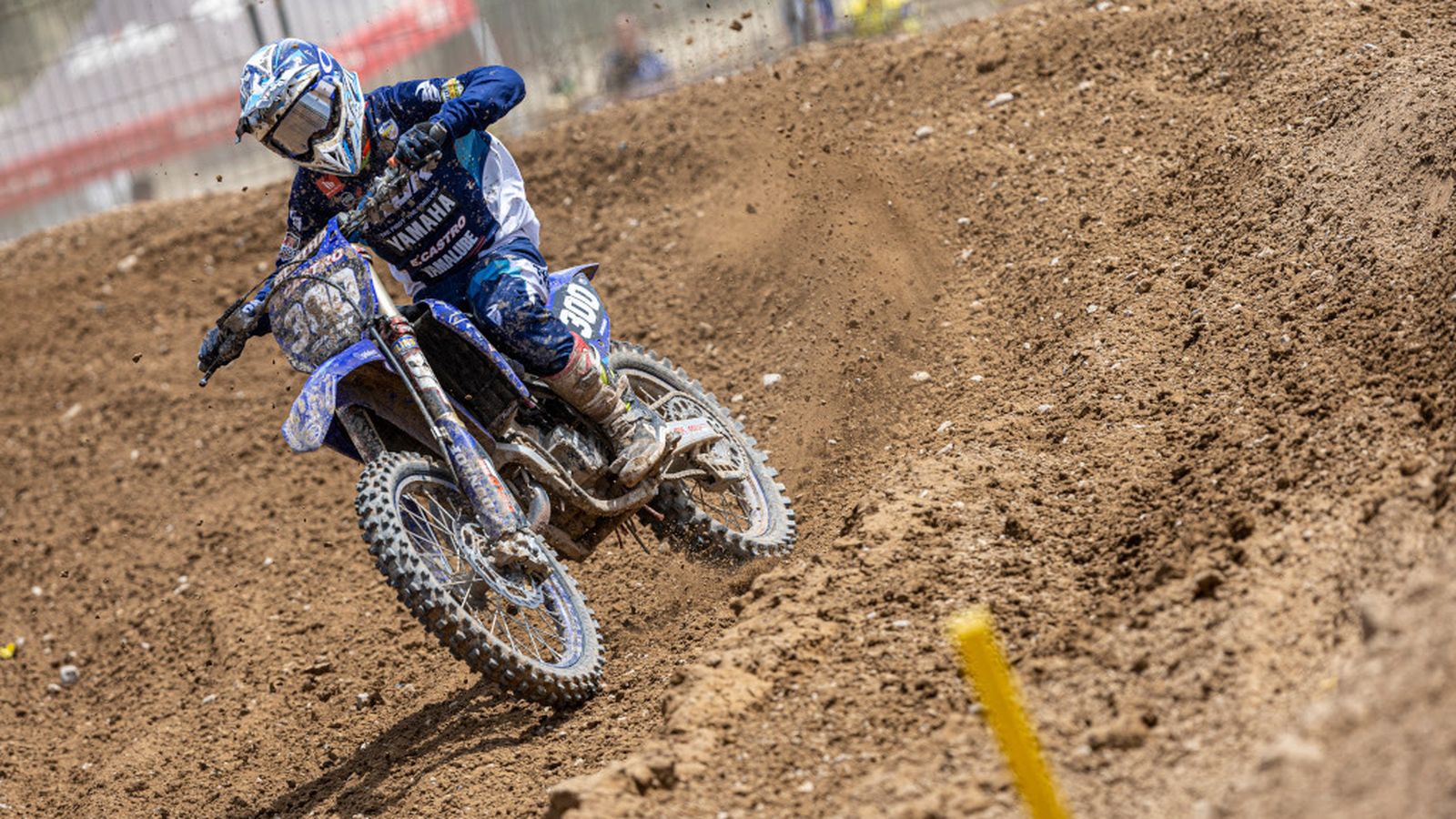 Salvador Pérez fue protagonista en Bellpuig, afianzando su posición en el panorama del motocross nacional.