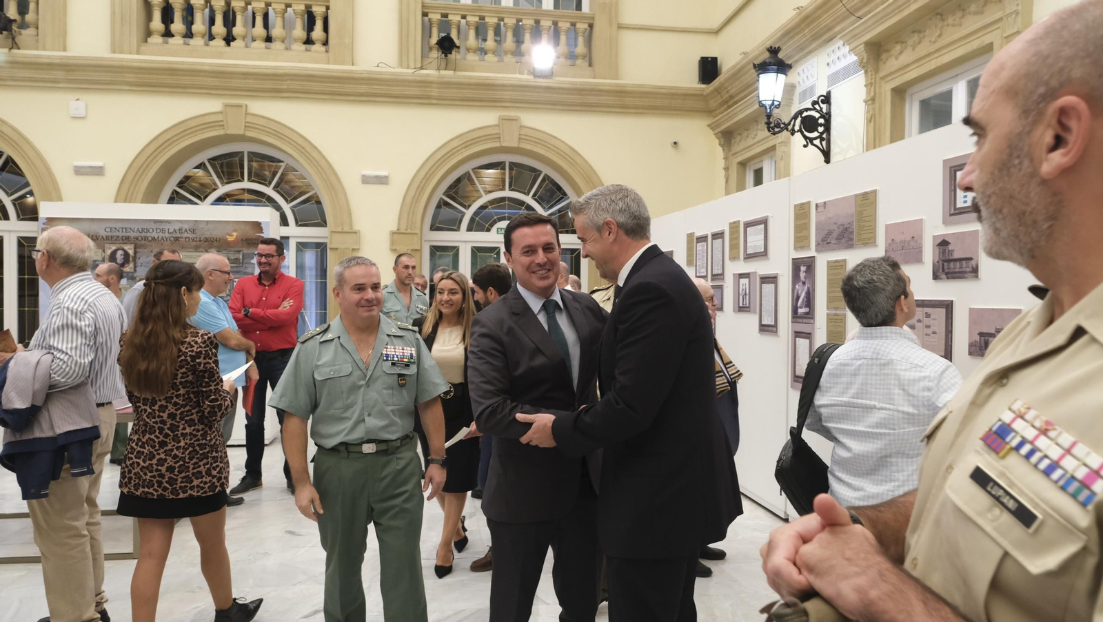 Imágenes del centenario de la Base del Ejército de Tierra "Álvarez de Sotomayor"