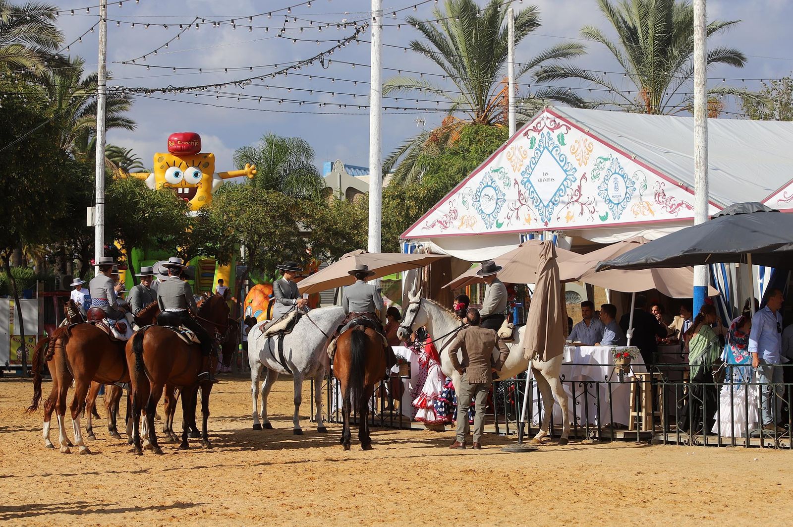 Feria del Caballo 2023: Imágenes del ambiente en la tarde del sábado