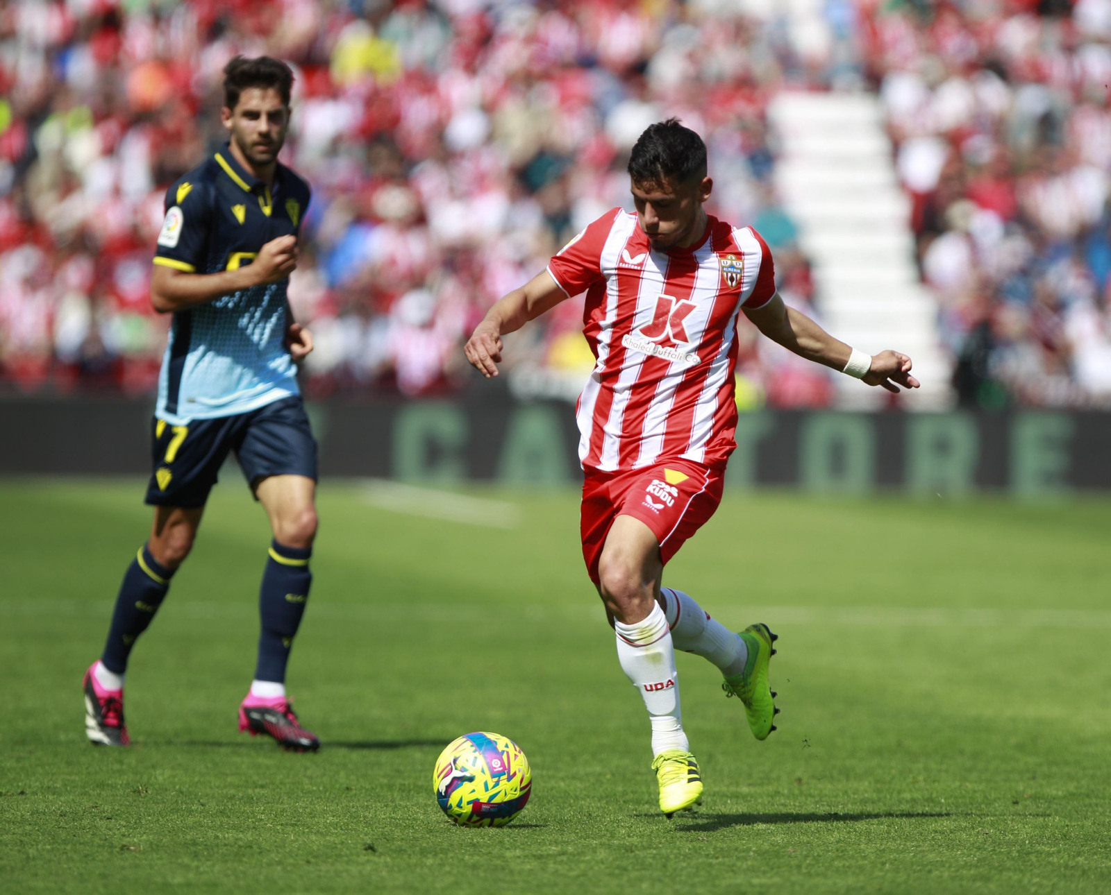 Imágenes del partido de la Liga Santander U.D. Almería-Cádiz C.F.