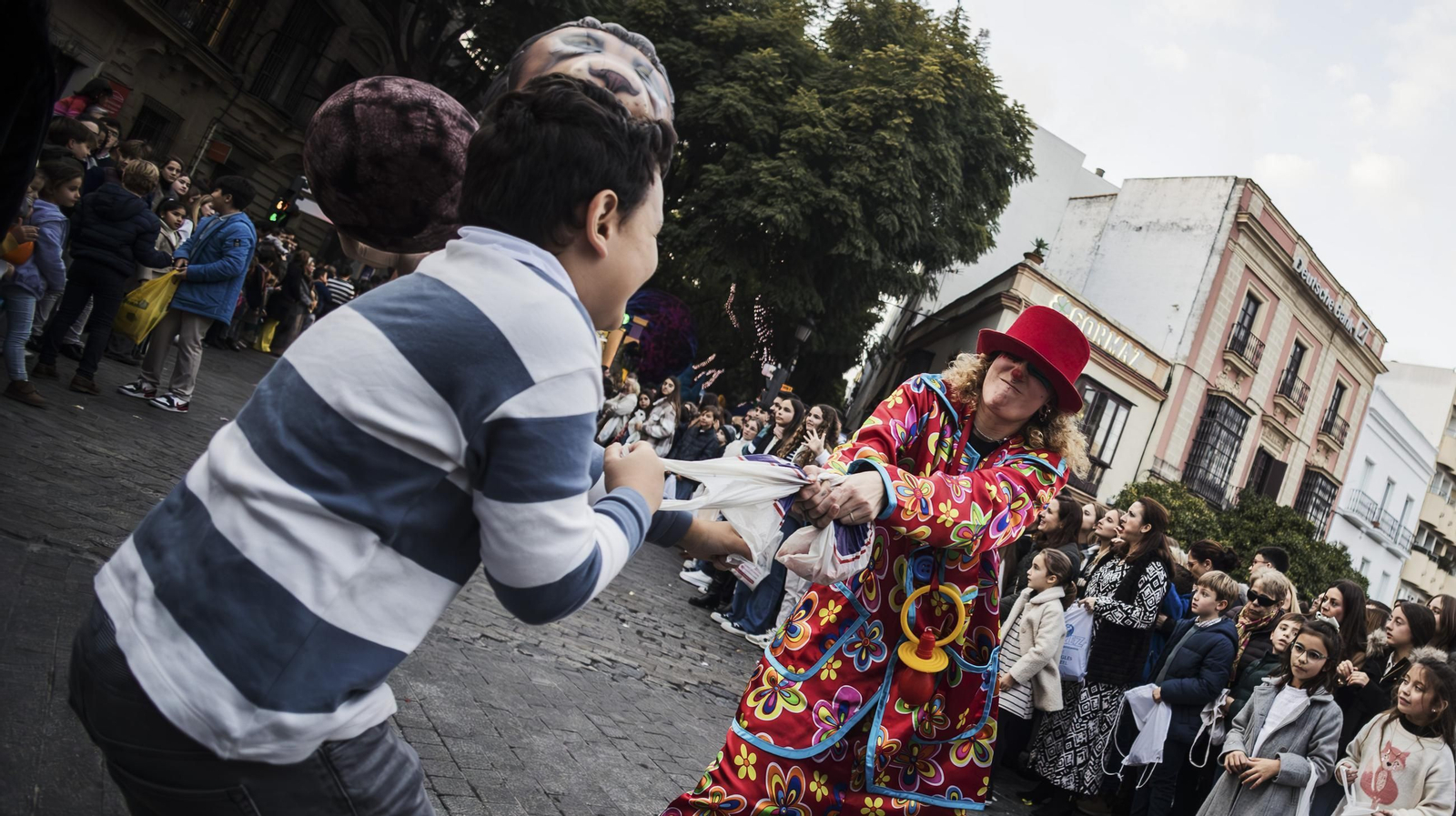 Búscate en la Cabalgata de los Reyes Magos de Jerez 2025