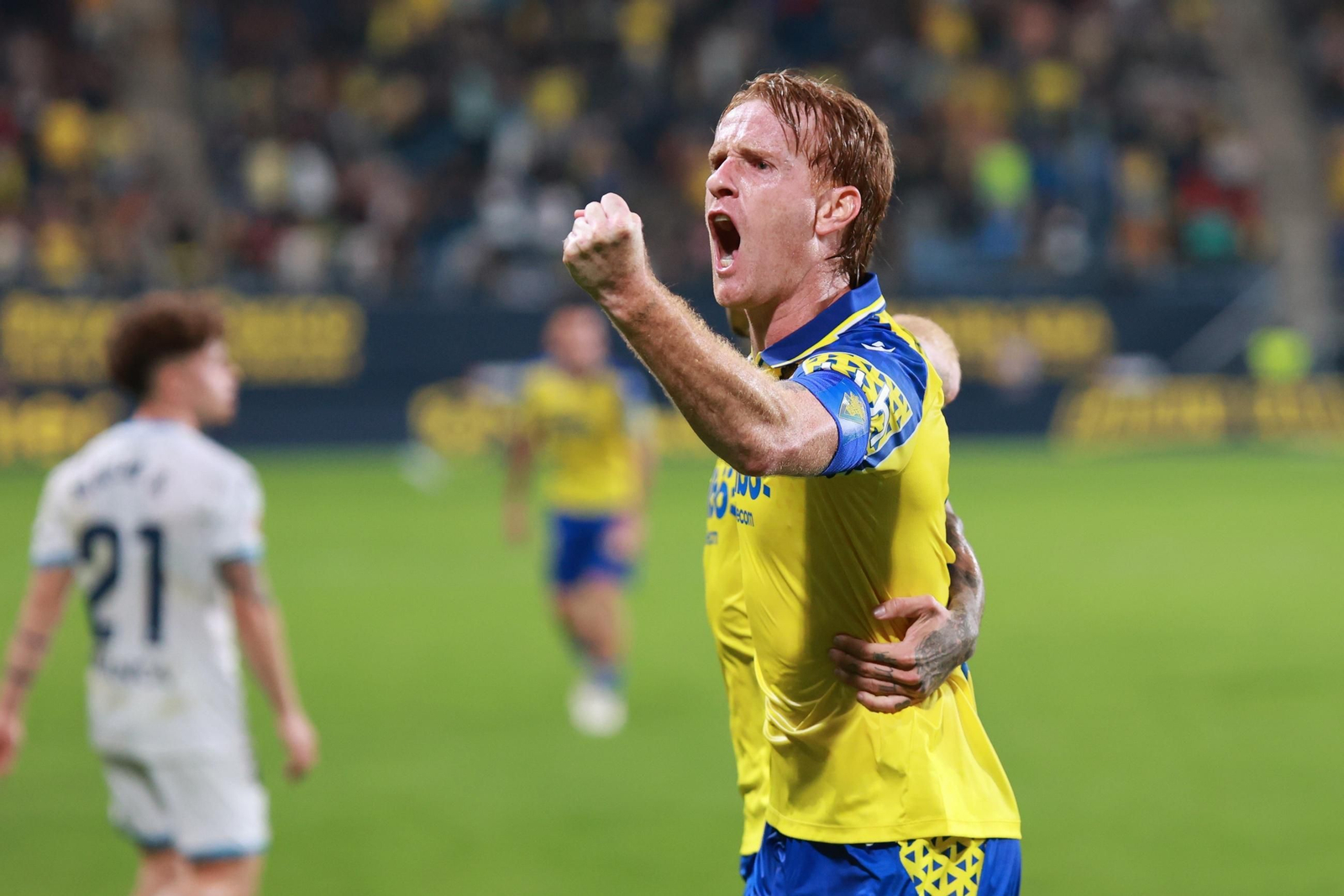 Búscate entre las imágenes del partido de fútbol entre Cádiz CF y Deportivo