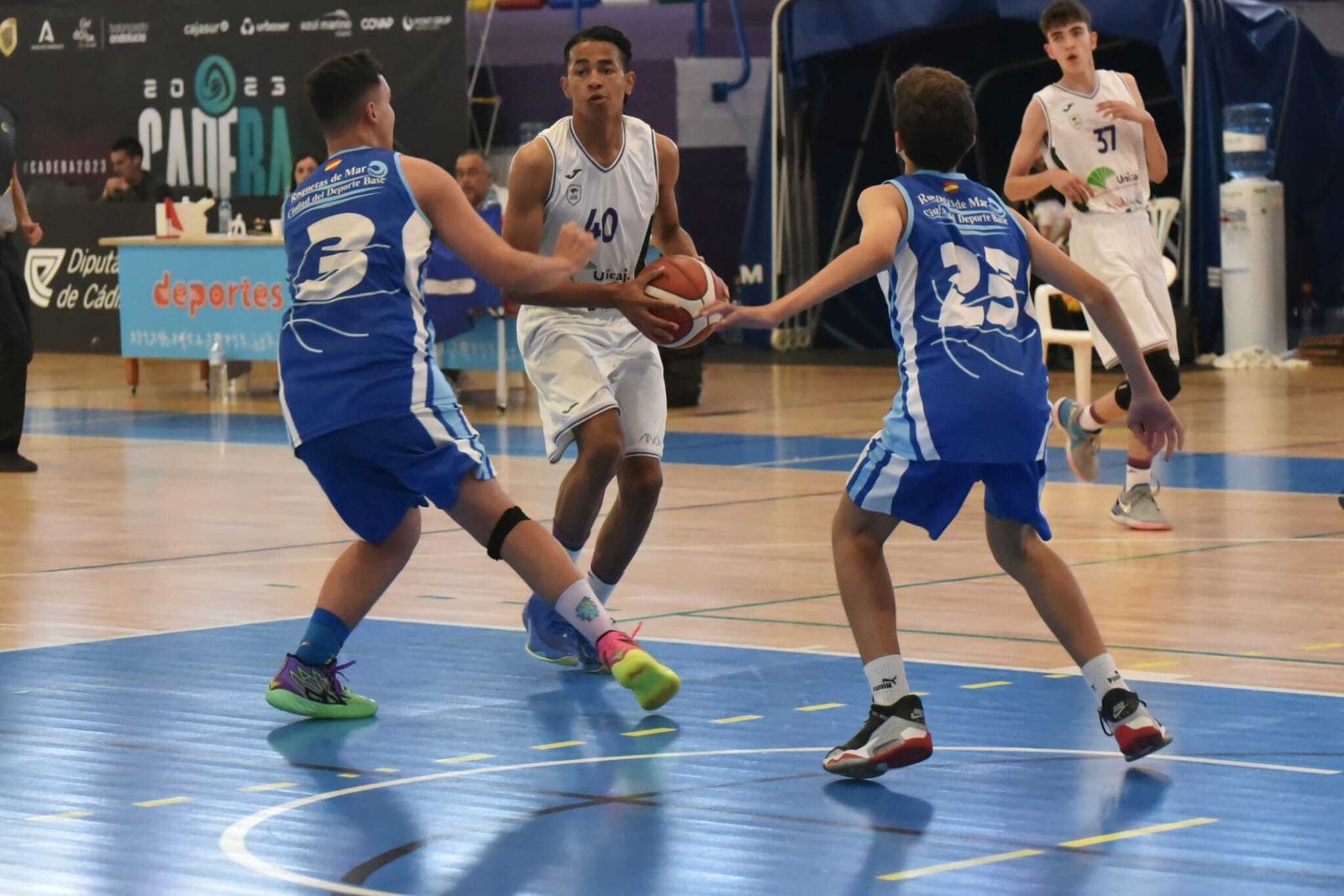 Las fotos de las semifinales del Cadeba infantil masculino de La Línea