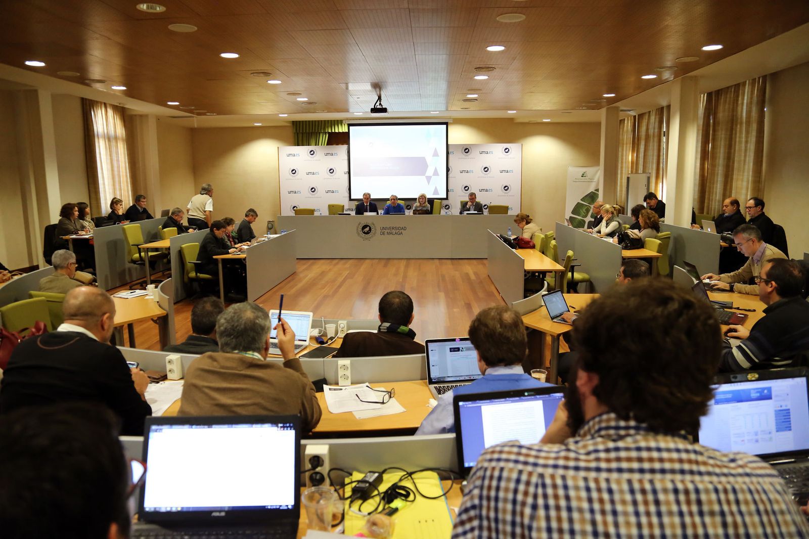 Reunión, ayer, del Consejo de Gobierno de la UMA.