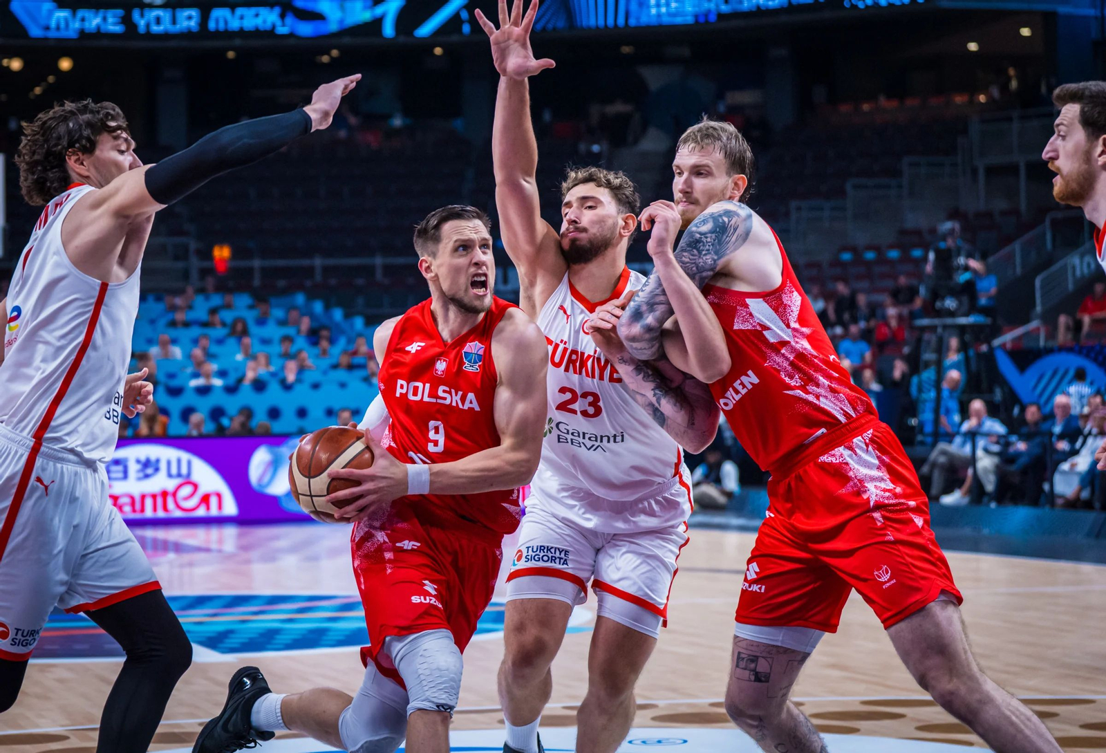 Balcerowski dice adiós al Eurobásket, volverá a Málaga y viajará a Singapur