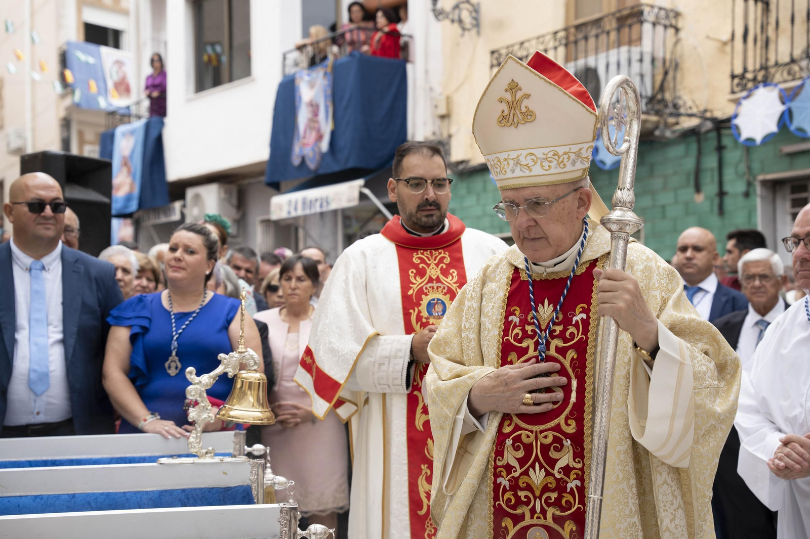 Las imágenes de la misa y procesión en Macael por las fiestas en honor a Nuestra Señora del Rosario