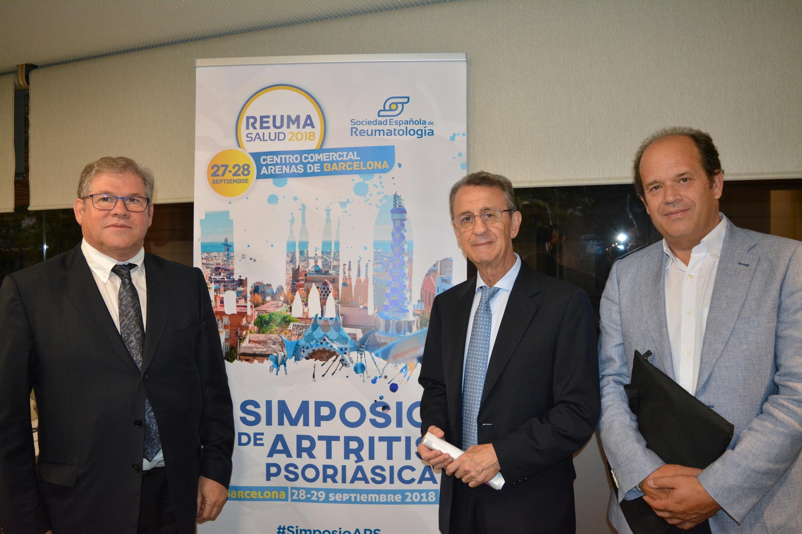 El virus se transmite a través del contacto directo con las secreciones respiratorias de las personas afectadas.