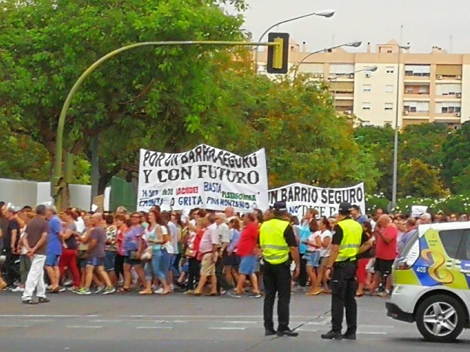 Imágenes de la manifestación en Pino Montano