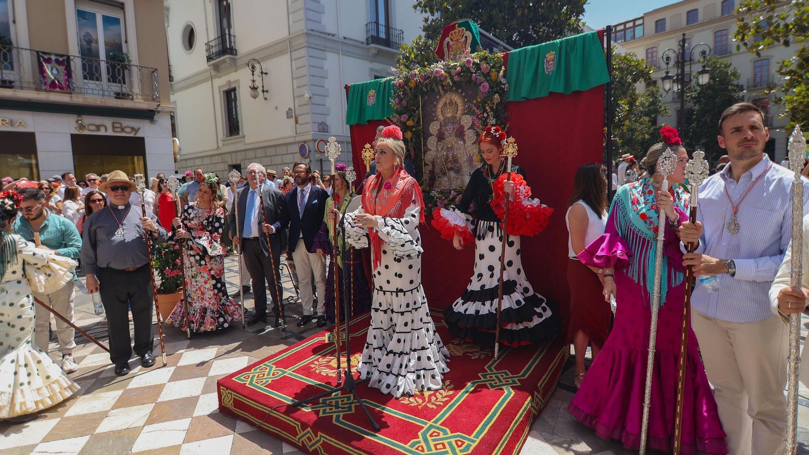 Salida de la Hermandad Filial del Rocío de Granada, Mayo 2025 Salida de la Hermandad Filial del Rocío de Granada, Mayo 2025