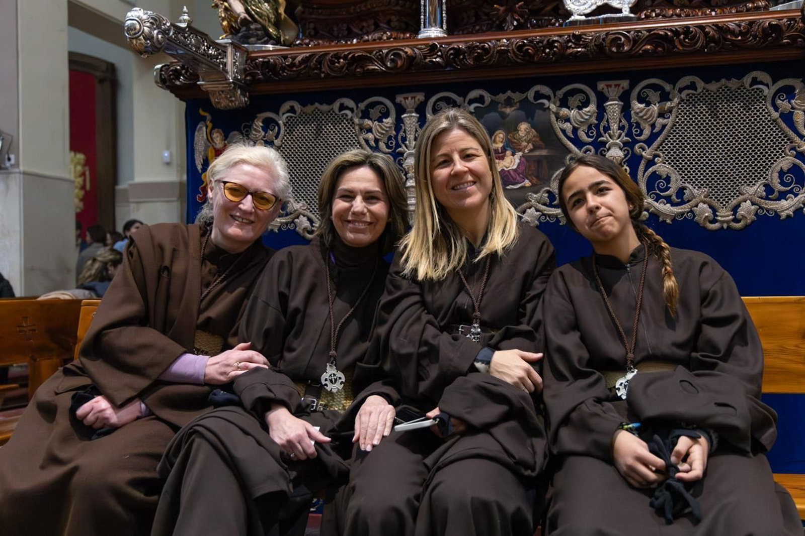 La temida lluvia impide el desarrollo normal de este Martes Santo