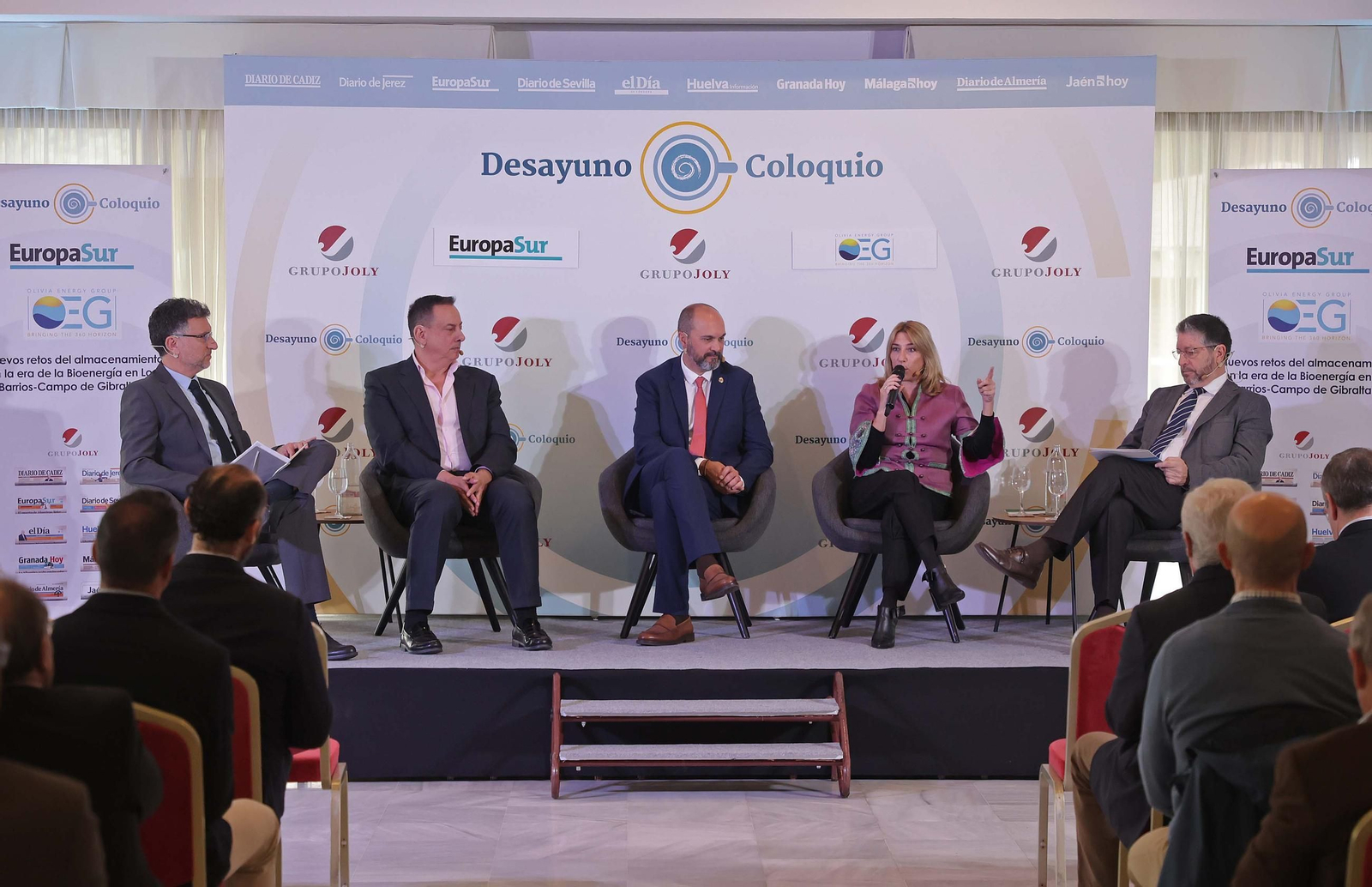 Fotos del Desayuno coloquio Nuevos retos del almacenamiento en la era de la bioenergía en Los Barrios y el Campo de Gibraltar de Europa Sur y Olivia Energy Group