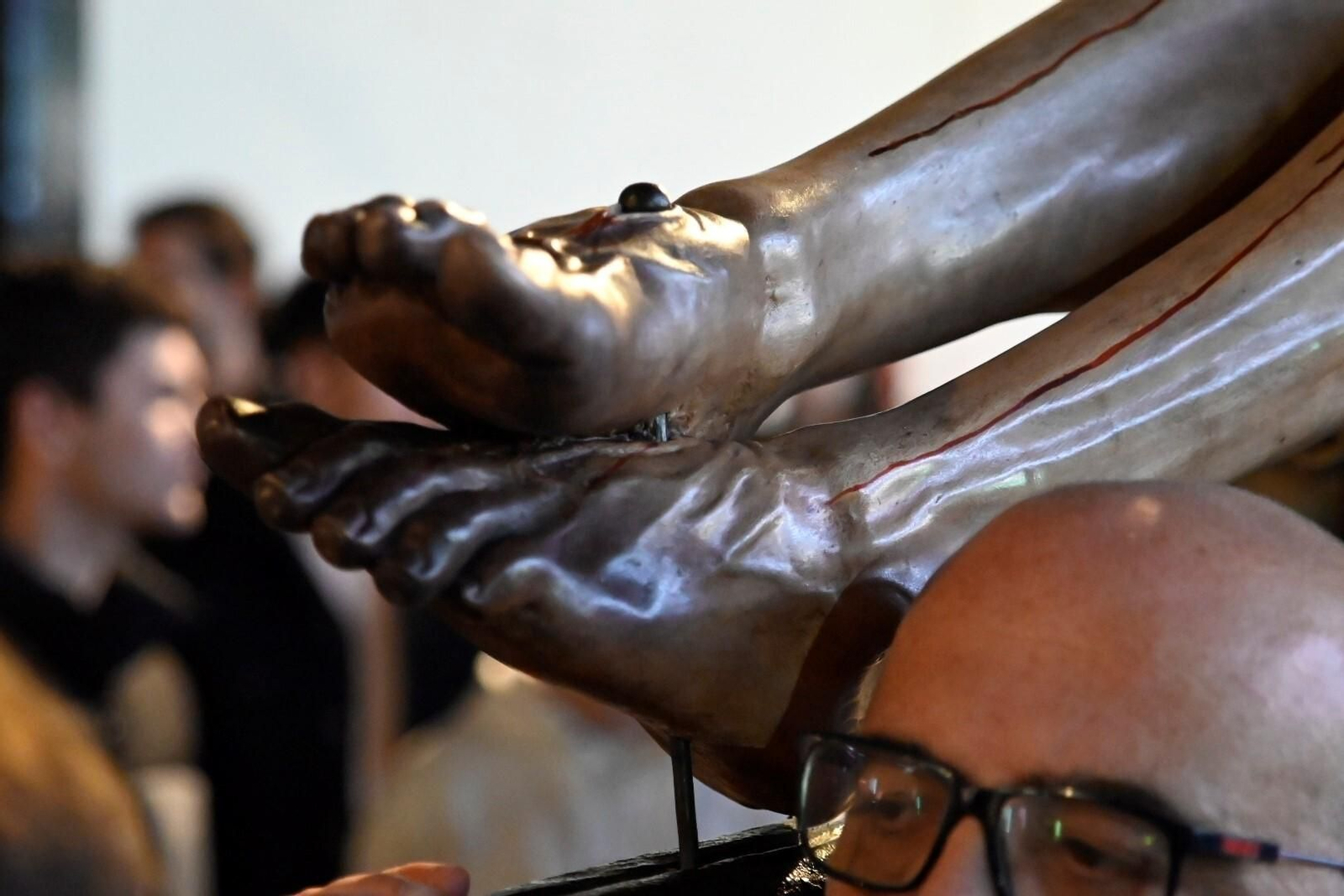 Las imágenes de los vía crucis del primer viernes de Cuaresma en Córdoba