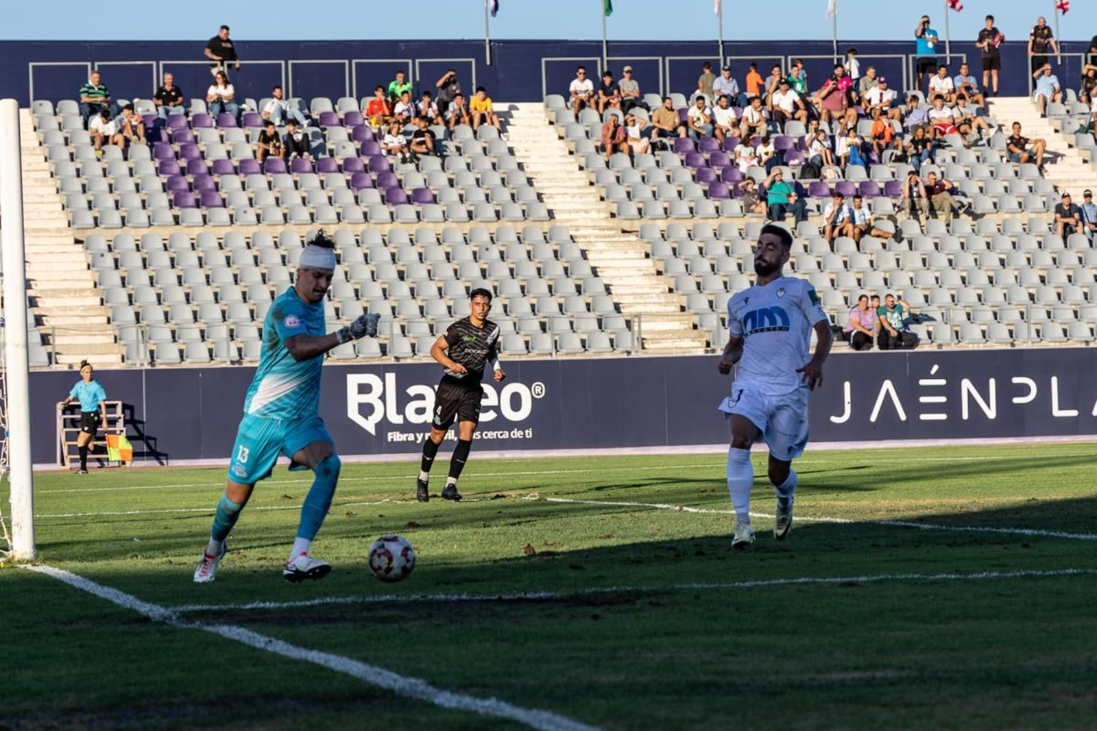 Rodrigo, portero del CP Mijas Las Lagunas, clave para el empate.