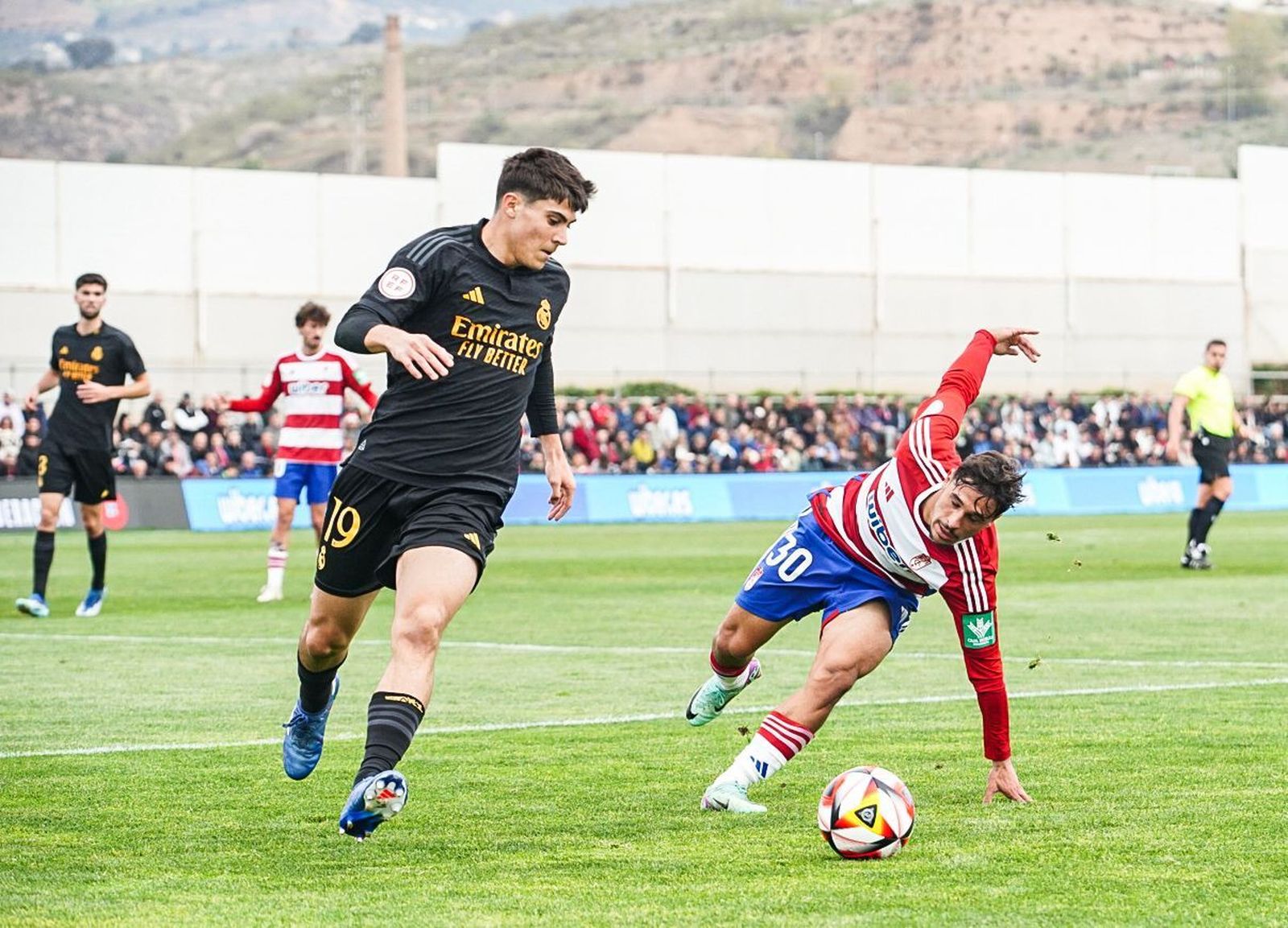 Las imágenes del Recreativo Granada - Real Madrid Castilla