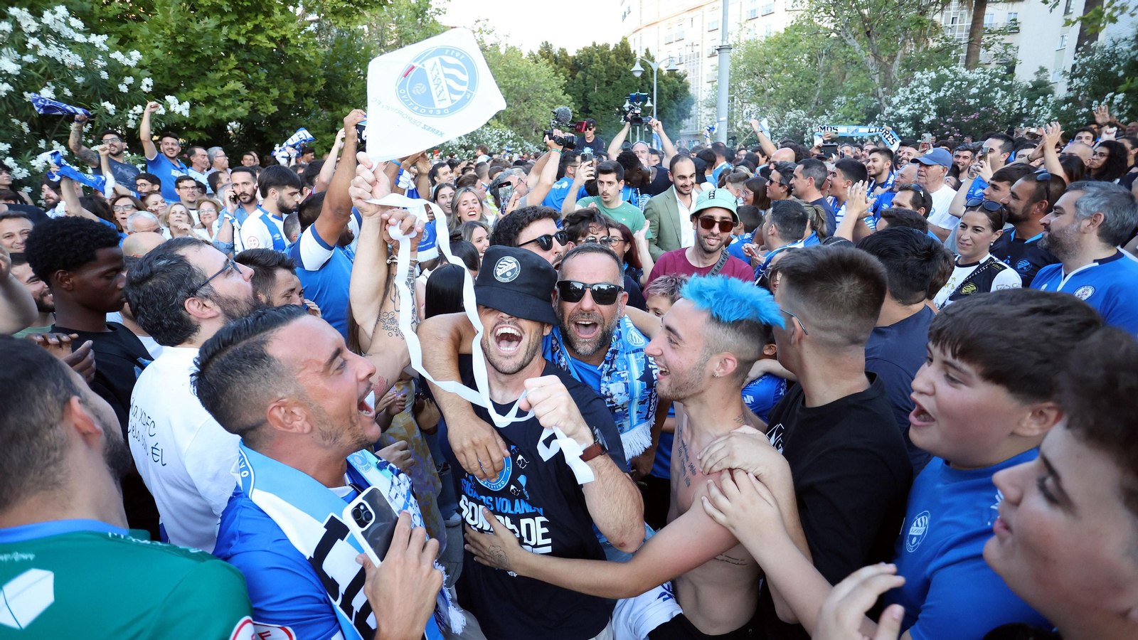 El Xerez DFC celebra su ascenso en la Plaza del Caballo