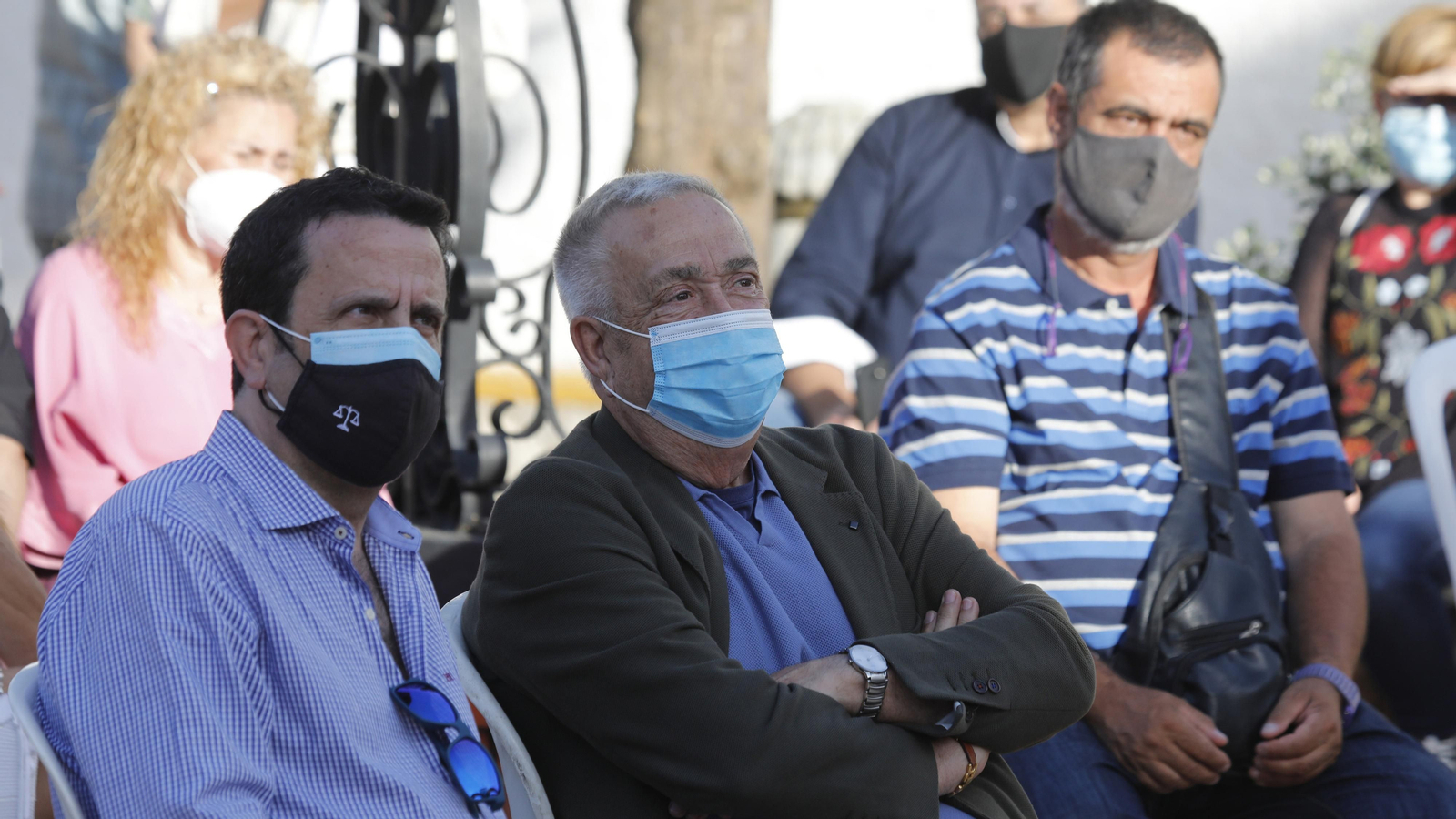 Las fotos de Susana Díaz con simpatizantes en Algeciras