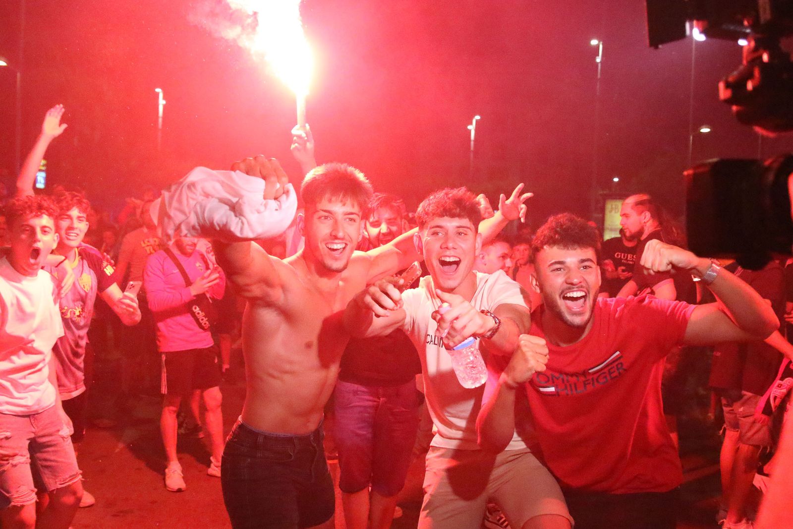 Las imágenes de la celebración del ascenso del Almería en la Plaza de las Velas