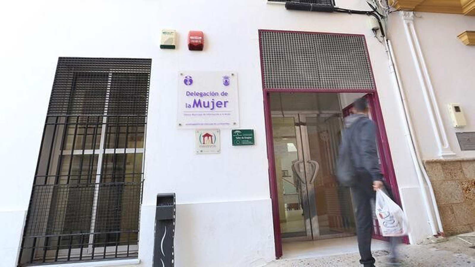 Dependencias de la Delegación de Mujer, en la calle La Rosa