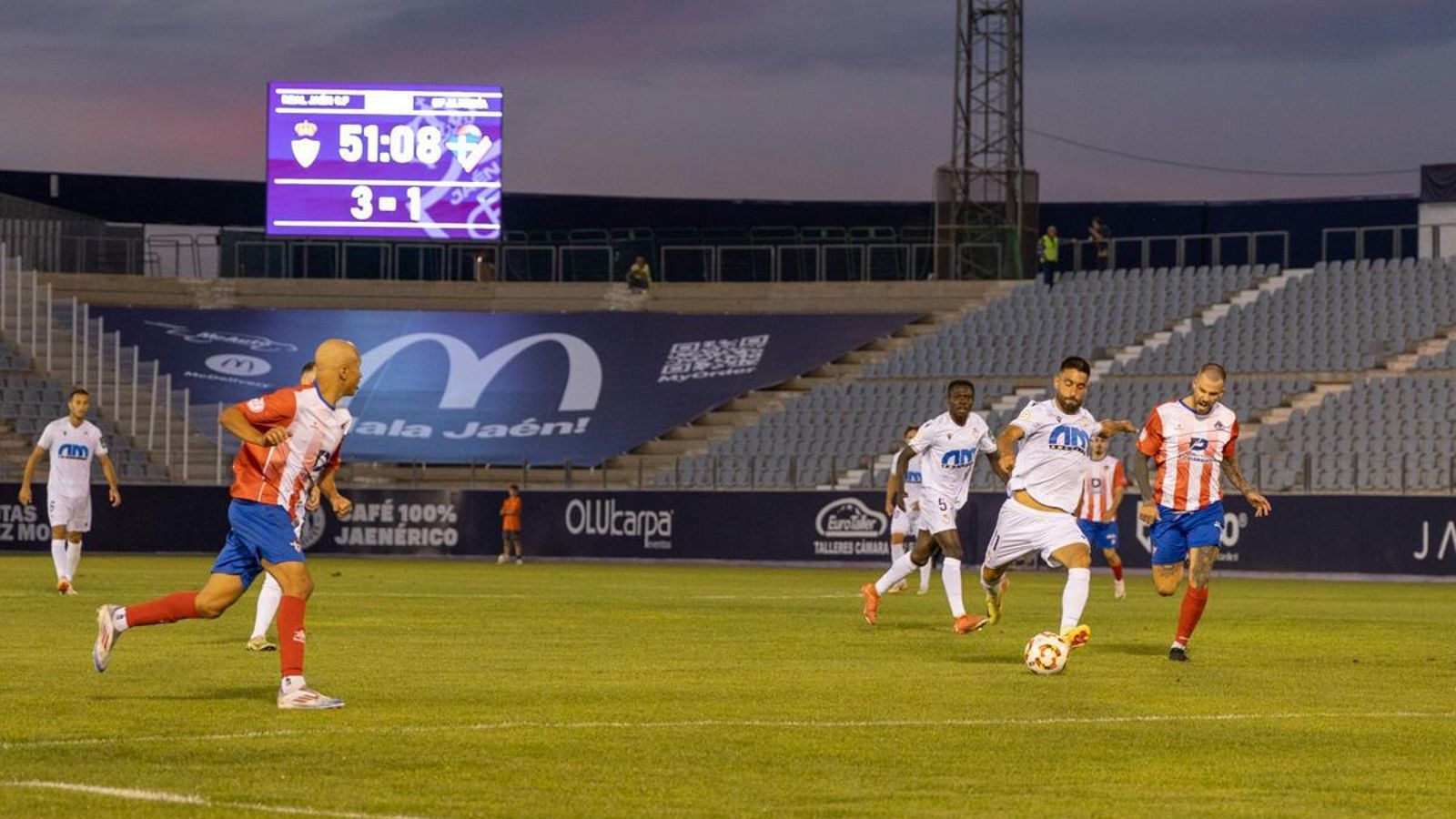 Mario Martos sumó el sexto tanto jiennense.