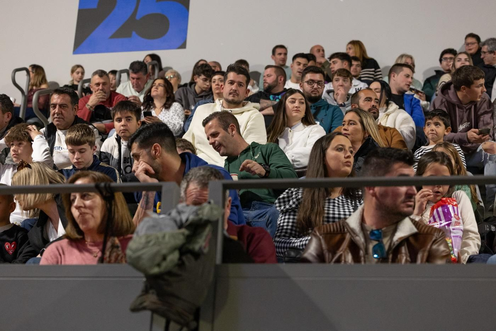 En imágenes: el Soloflow Freestyle enamora en Jaén con acrobacias y espectáculo en estado puro