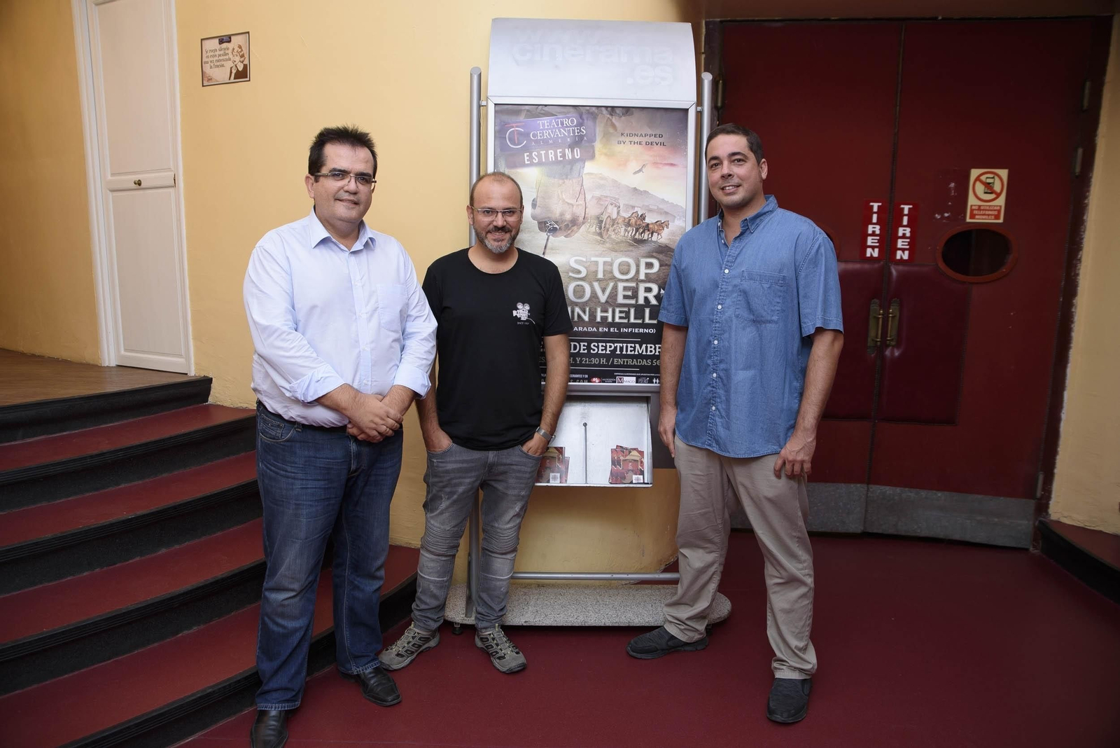 El diputado Antonio Jesús Rodríguez asistió al estreno de la película.