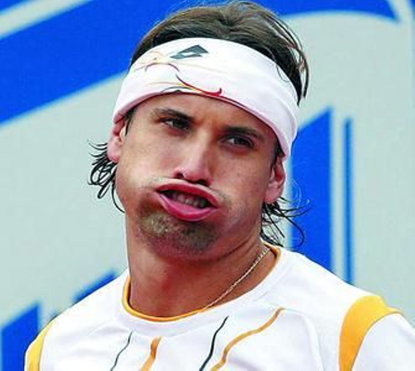 Ferrer pasó malos ratos durante su semifinal con González.