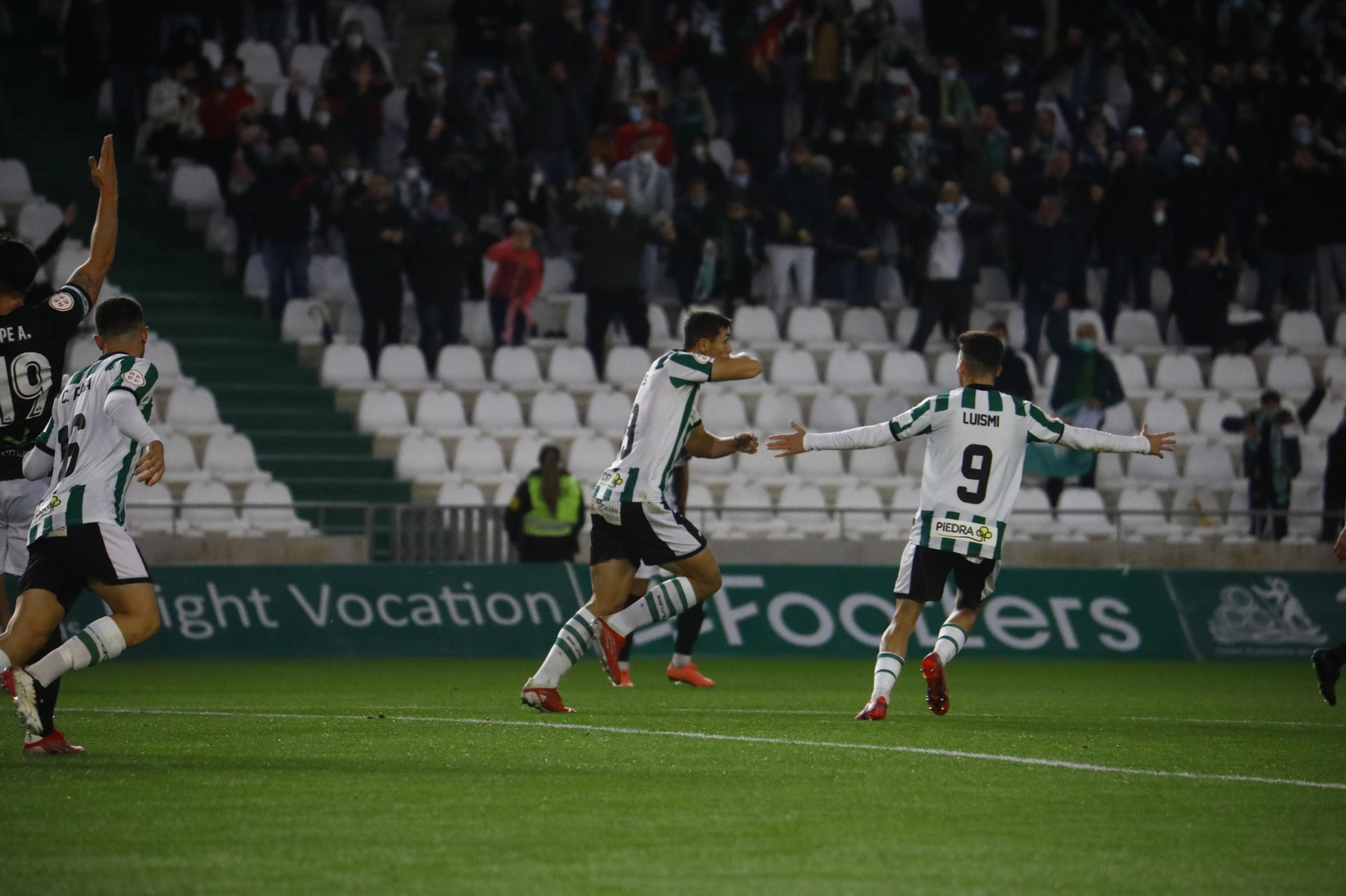 La goleada del Córdoba CF al Mérida, en imágenes