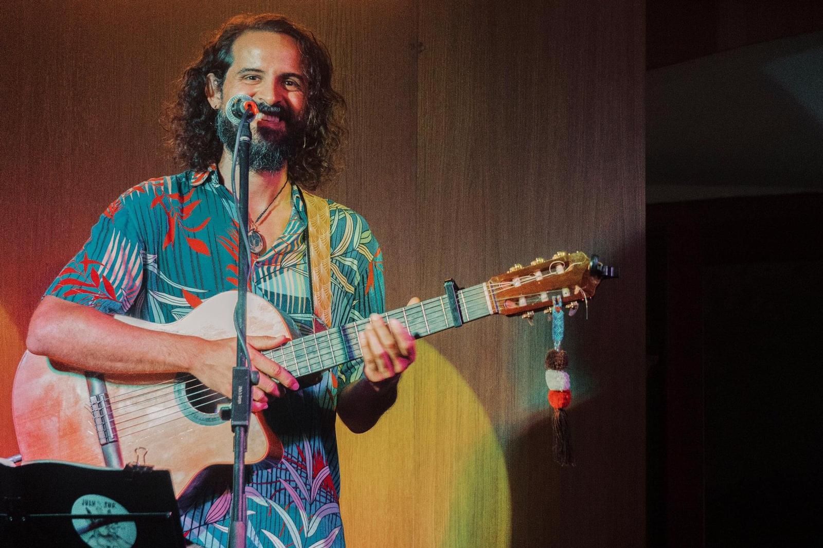 Juan del Sur y sus canciones viajeras protagonizan la próxima cita cultural del OCIb en Huelva