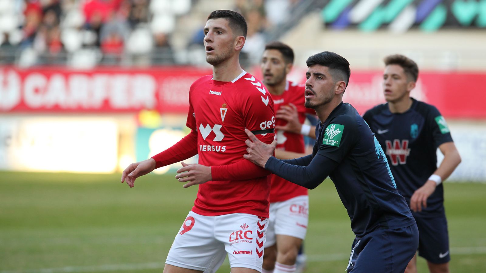 Montoro marca con atención a un atacante pimentonero