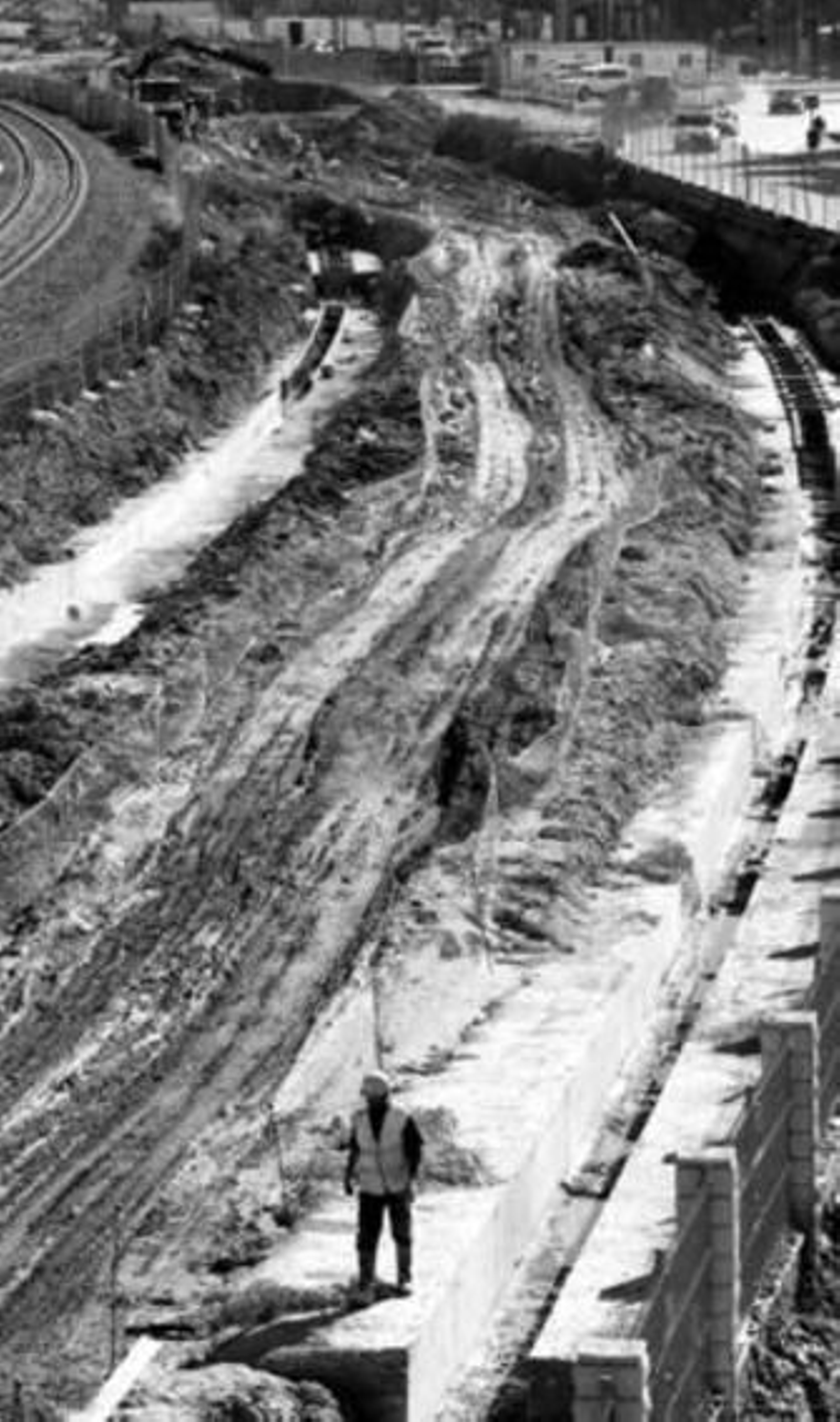 Todo el corredor ferroviario de Puerto Real se encuentra ya en obras.