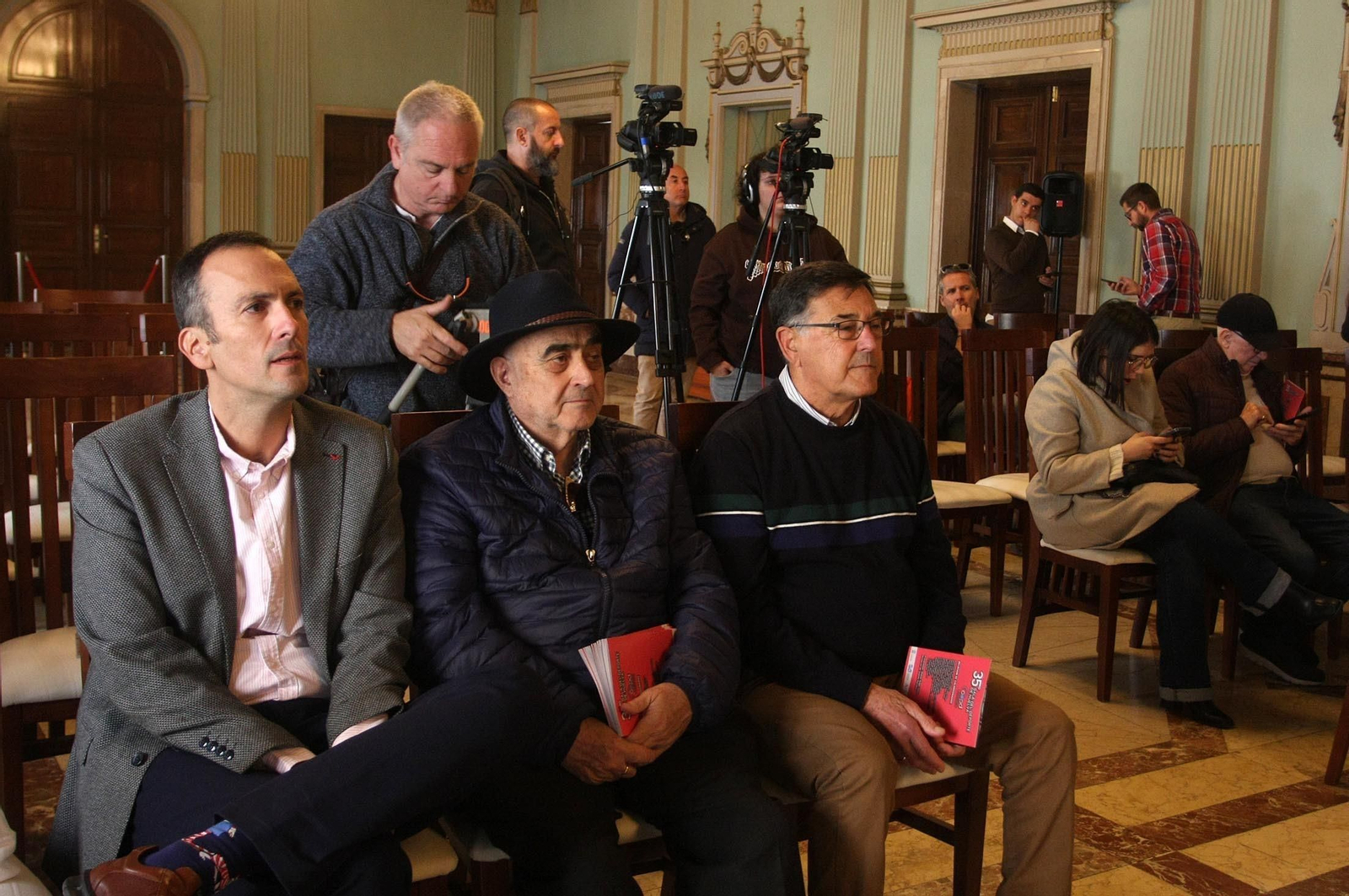 Imágenes de Luzardo y Alzugaray en su recepción en el Ayuntamiento de Huelva