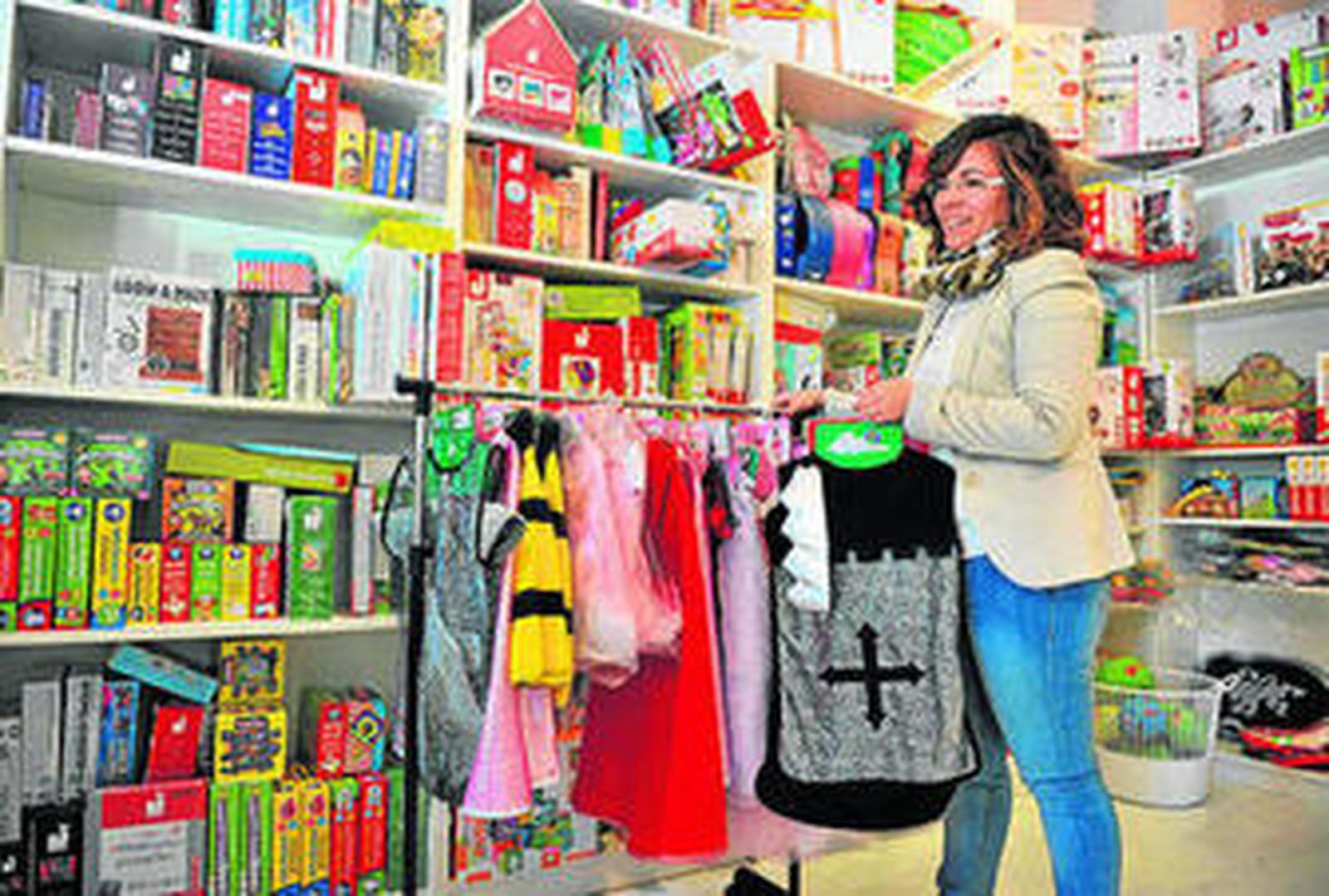 Elena Moret en uno de los rincones de la tienda.