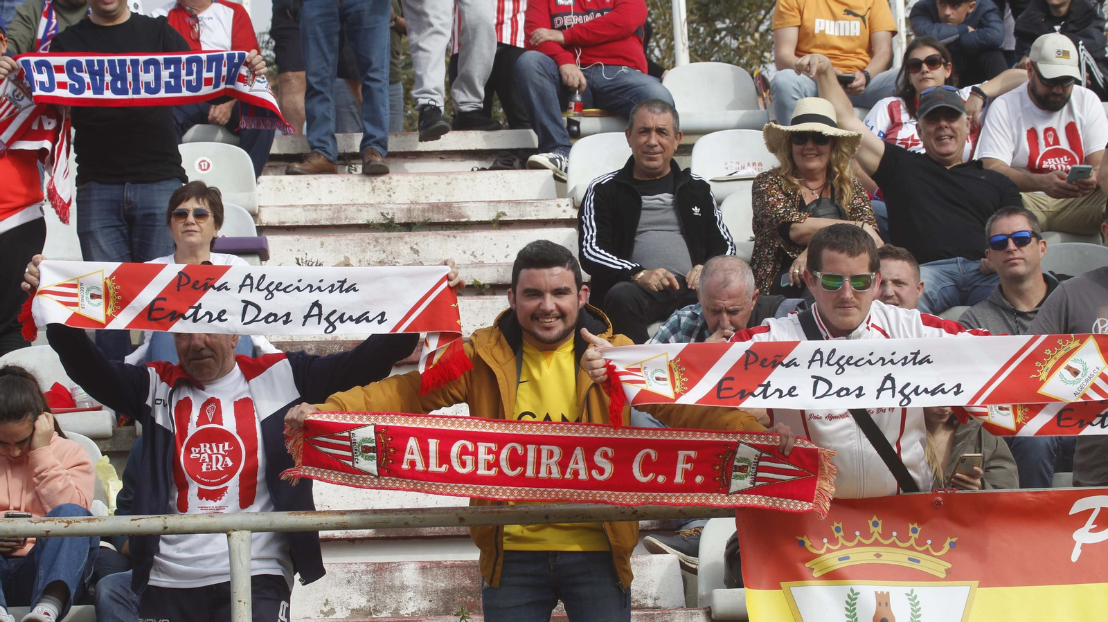 Búscate en el Algeciras CF  - Linares de Primera Federación