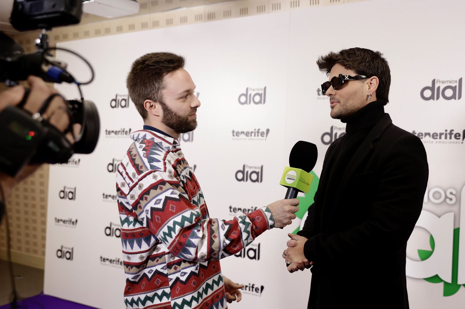 El gaditano Abraham Mateo atiende a los medios