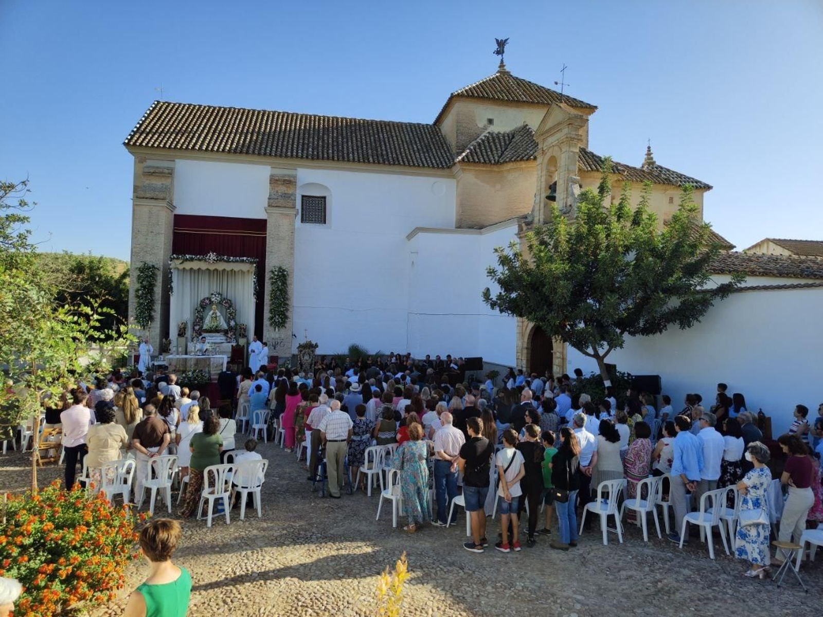 Santaella celebra el 450 aniversario de la primera salida procesional de la Virgen del Valle, en fotografías
