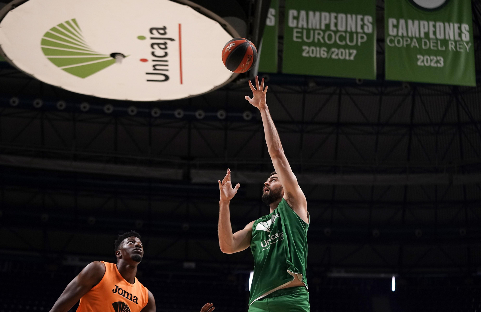 El Unicaja afina su preparación para el play off