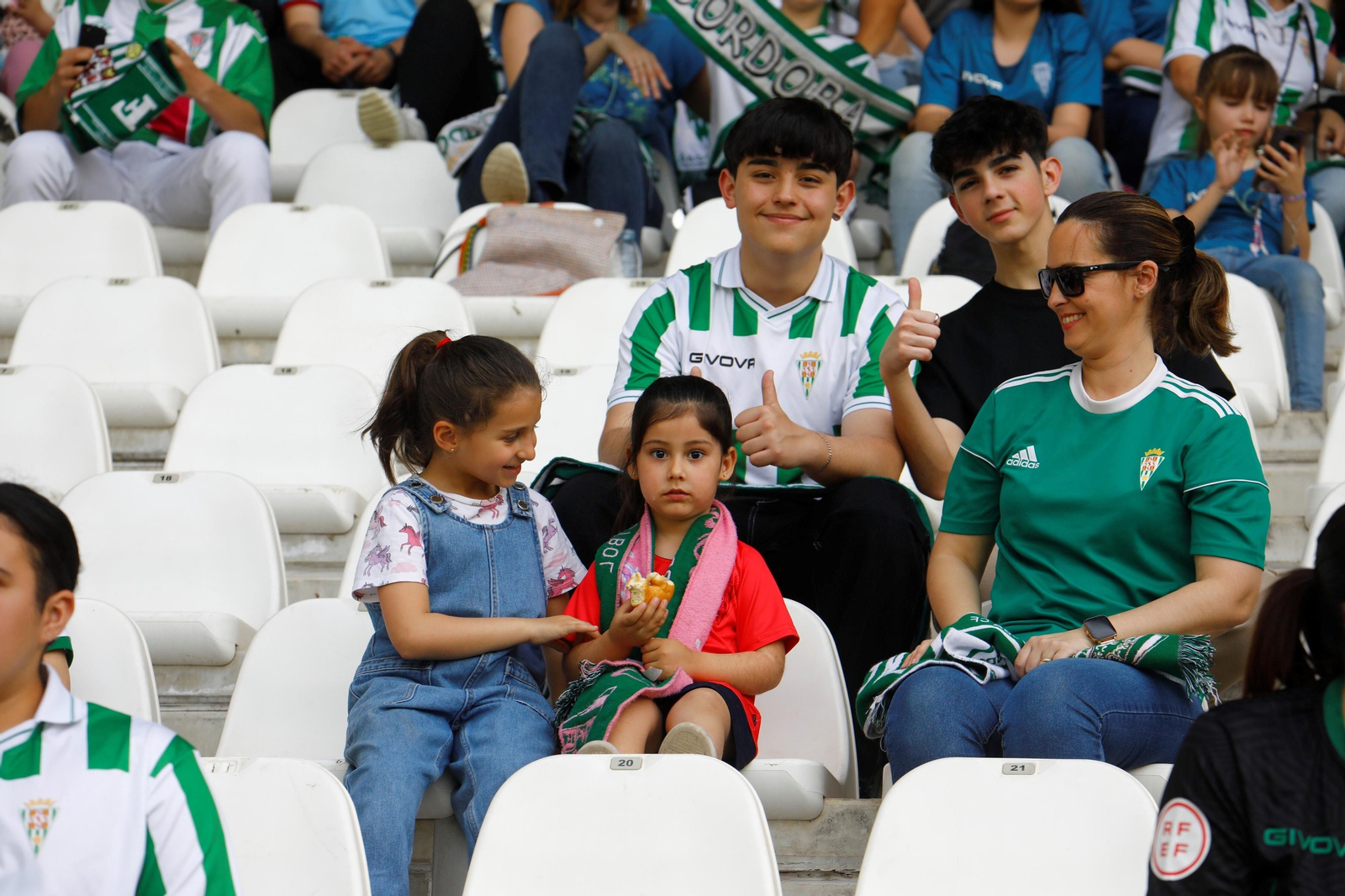 Las mejores fotos del ambiente en El Arcángel para el Córdoba CF - San Fernando