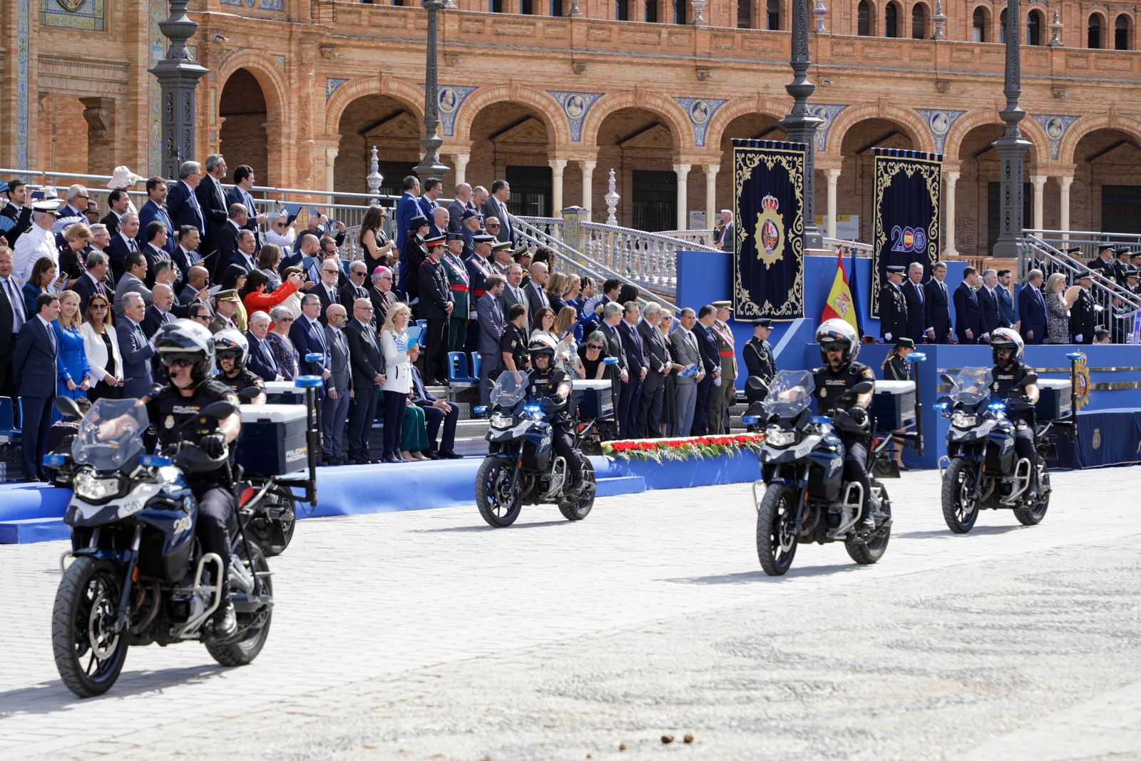 Plaza de España. Día de la Policía Nacional