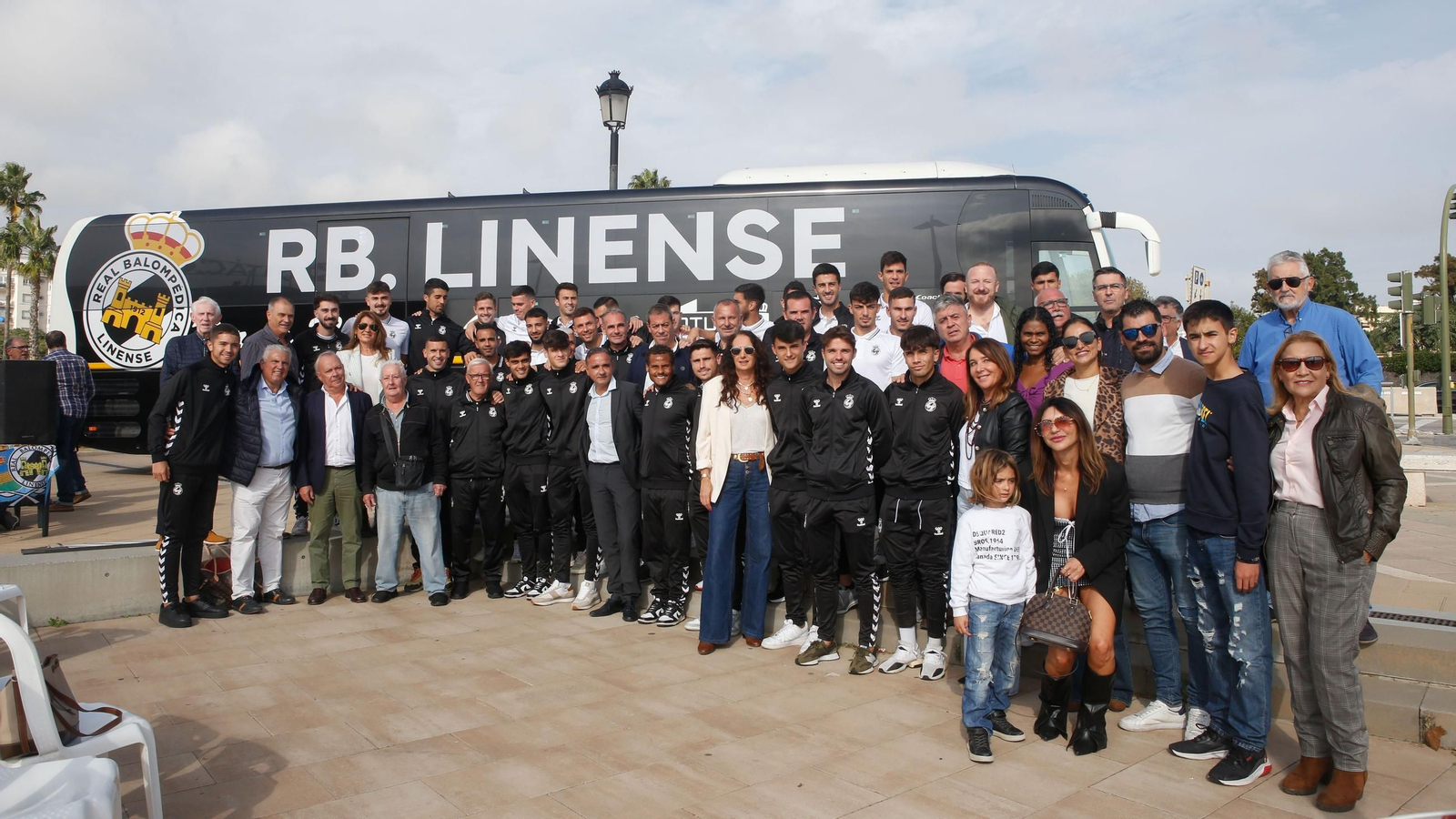 Las fotos de la presentación del nuevo autocar de la Balona
