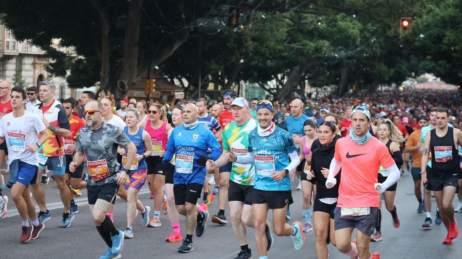 Las mejores fotos de la Maratón de Málaga 2024