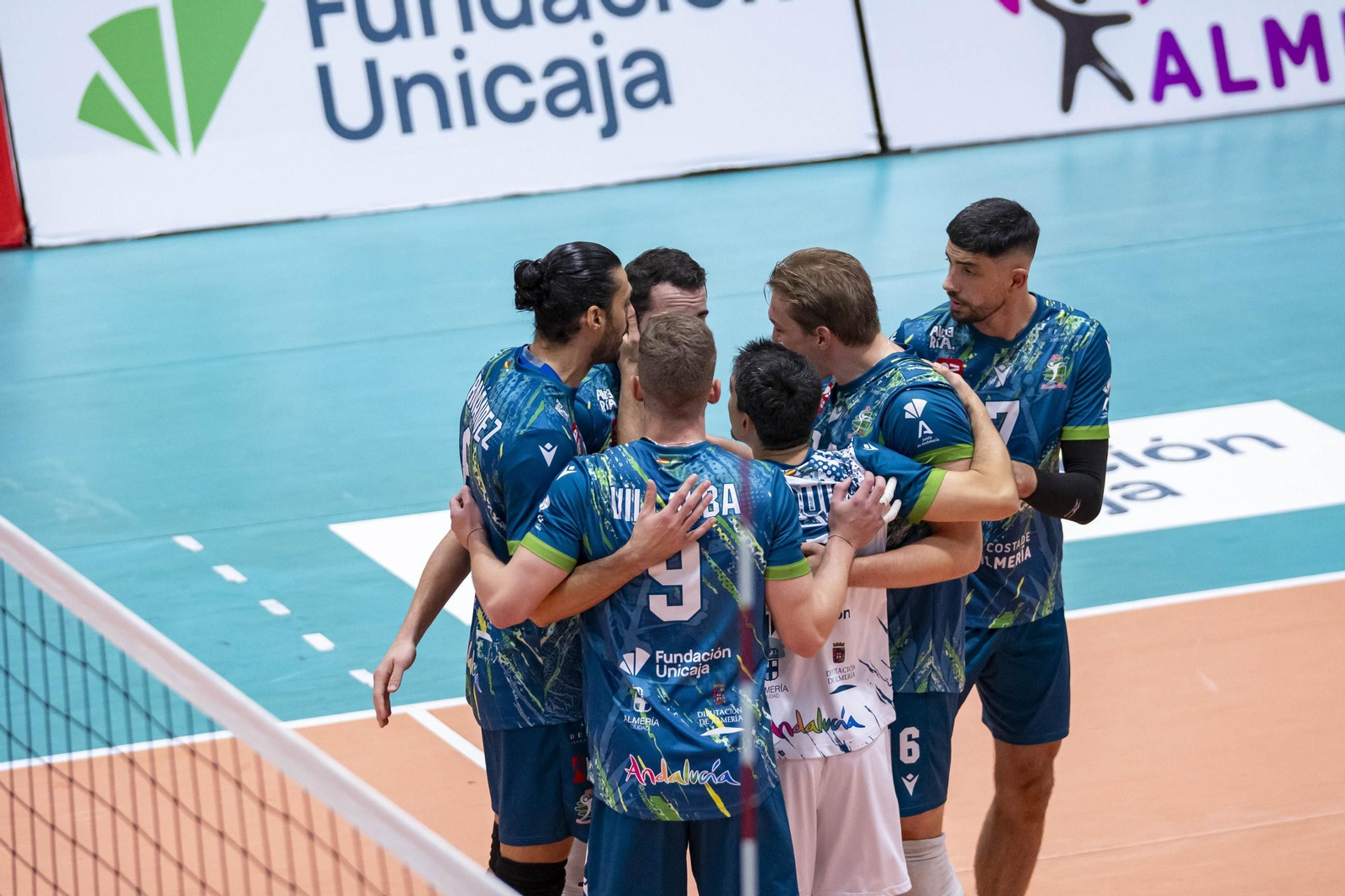 Las imágenes del partido de Superliga entre Unicaja Costa de Almería y Instercap Asisa Tarragona